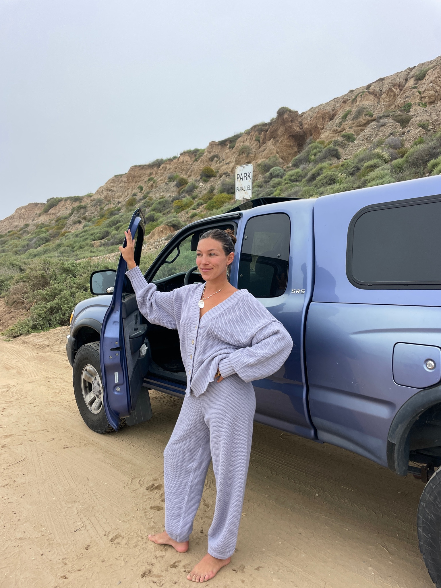 This set is cozy beach day, petite girl approved and I am obsessssed!! 