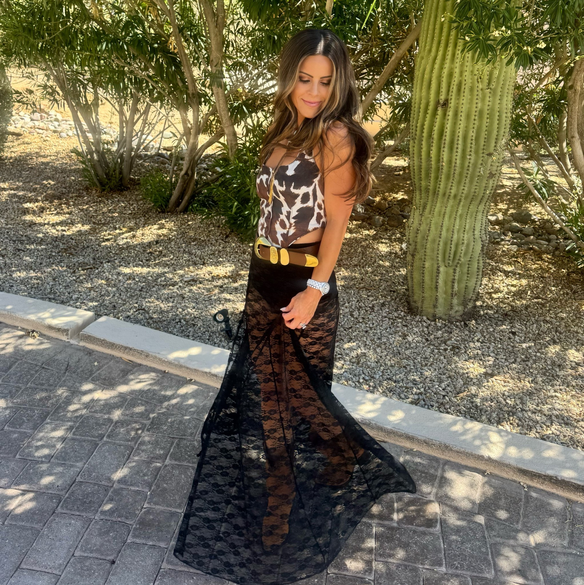 My heart’s spinnin’ like a record and my boots are ready to dance! Morgan Wallen and a little cowhide! 🎵

#morganwallen #CountryLife #CowhideStyle #ConcertReady #countryconcert

#LTKStyleTip #LTKShoeCrush #LTKFindsUnder100