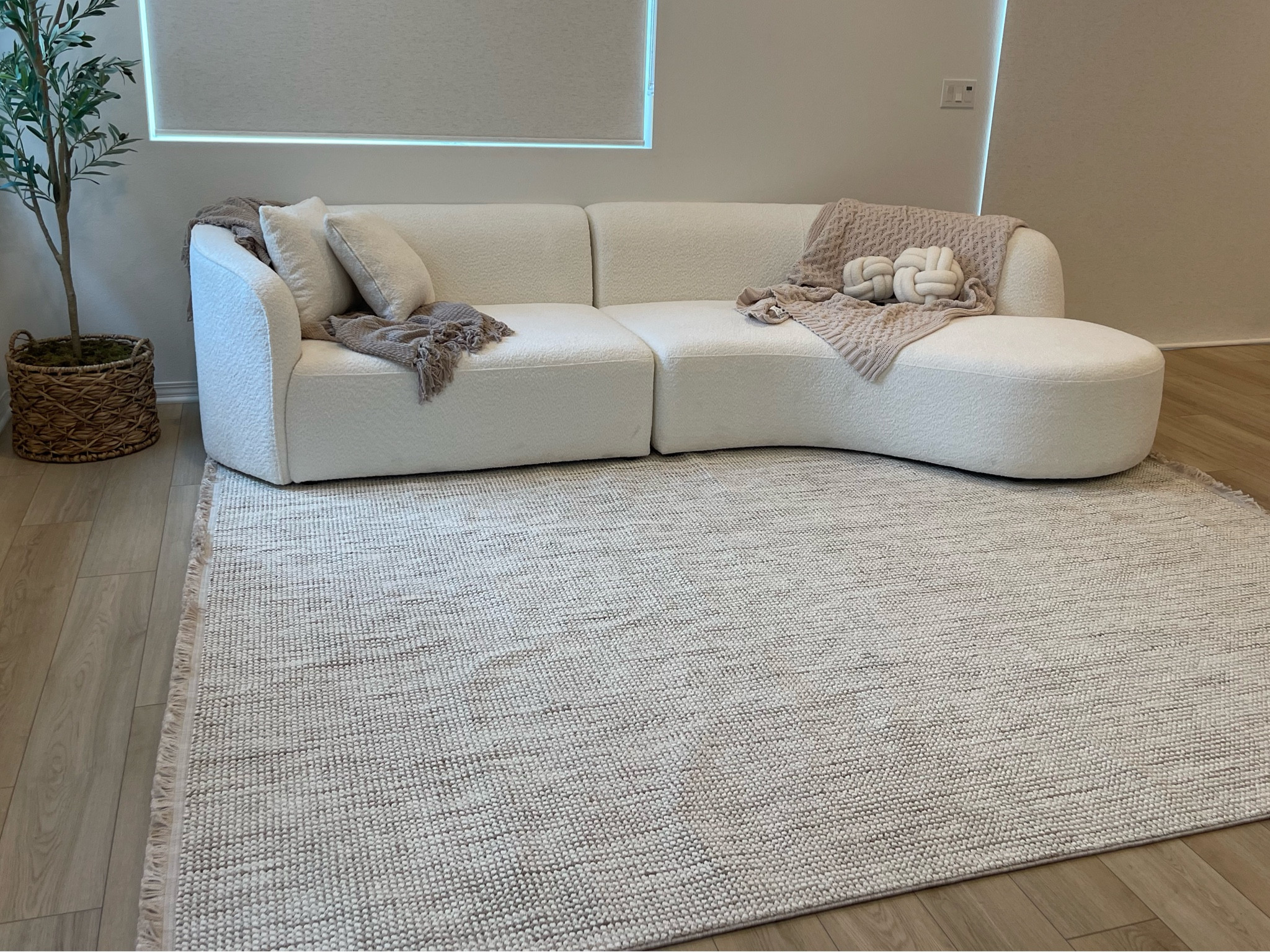 Neutral 7’9 x 10 home decor rug

#LTKhome #LTKSeasonal #LTKstyletip