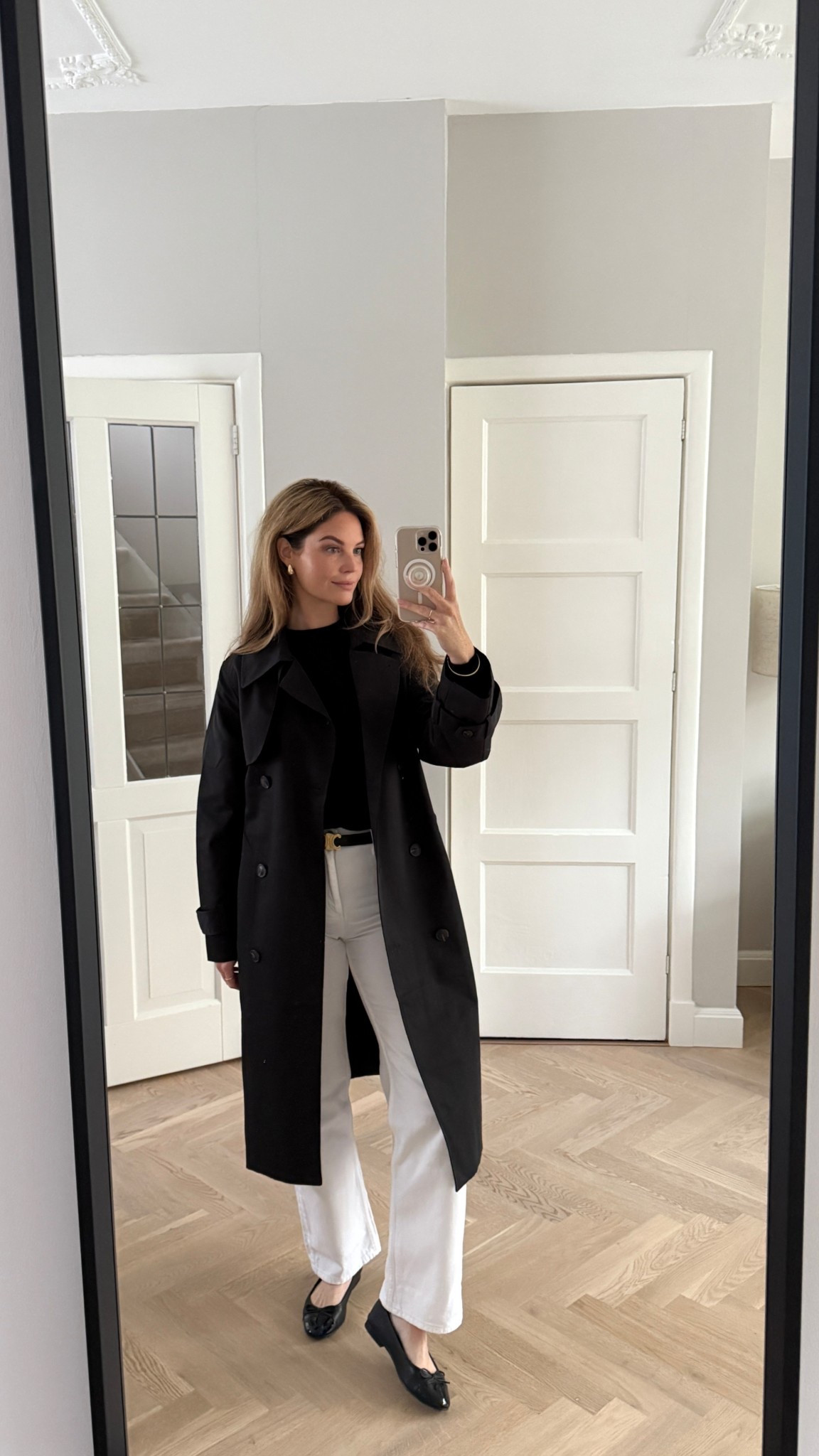 My outfit to a very gloomy spring day 🌼

spring outfit inspiration 2025, spring styling, ootd, spring inspo, spring workwear outfit, workwear outfit, chic casual outfit, lente outfit, spring 2025 trend, white jeans outfit, spring outfits, ballet flats outfit, trenchcoat outfit, trenchcoat season, rainy spring outfit

#LTKspring #LTKworkwear #LTKeurope