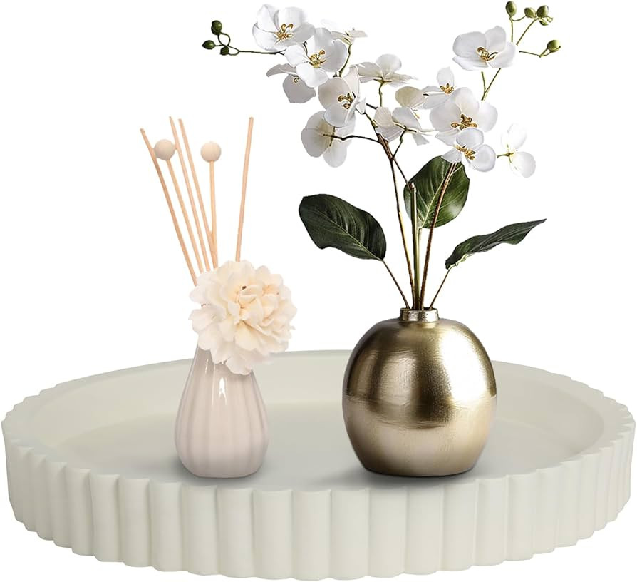 Round Decorative Tray for Coffee Table, 11 Inch White Circle Tray – Modern Minimalist Decorativ... | Amazon (CA)