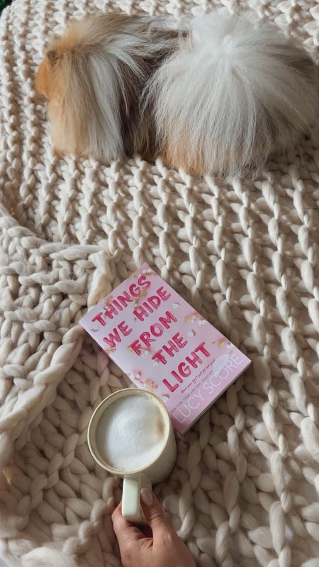 Cozy mornings with our new throw✨
#cozy #homedecor #throw #blanket #book #gift #giftidea


#LTKGiftGuide #LTKhome #LTKHoliday