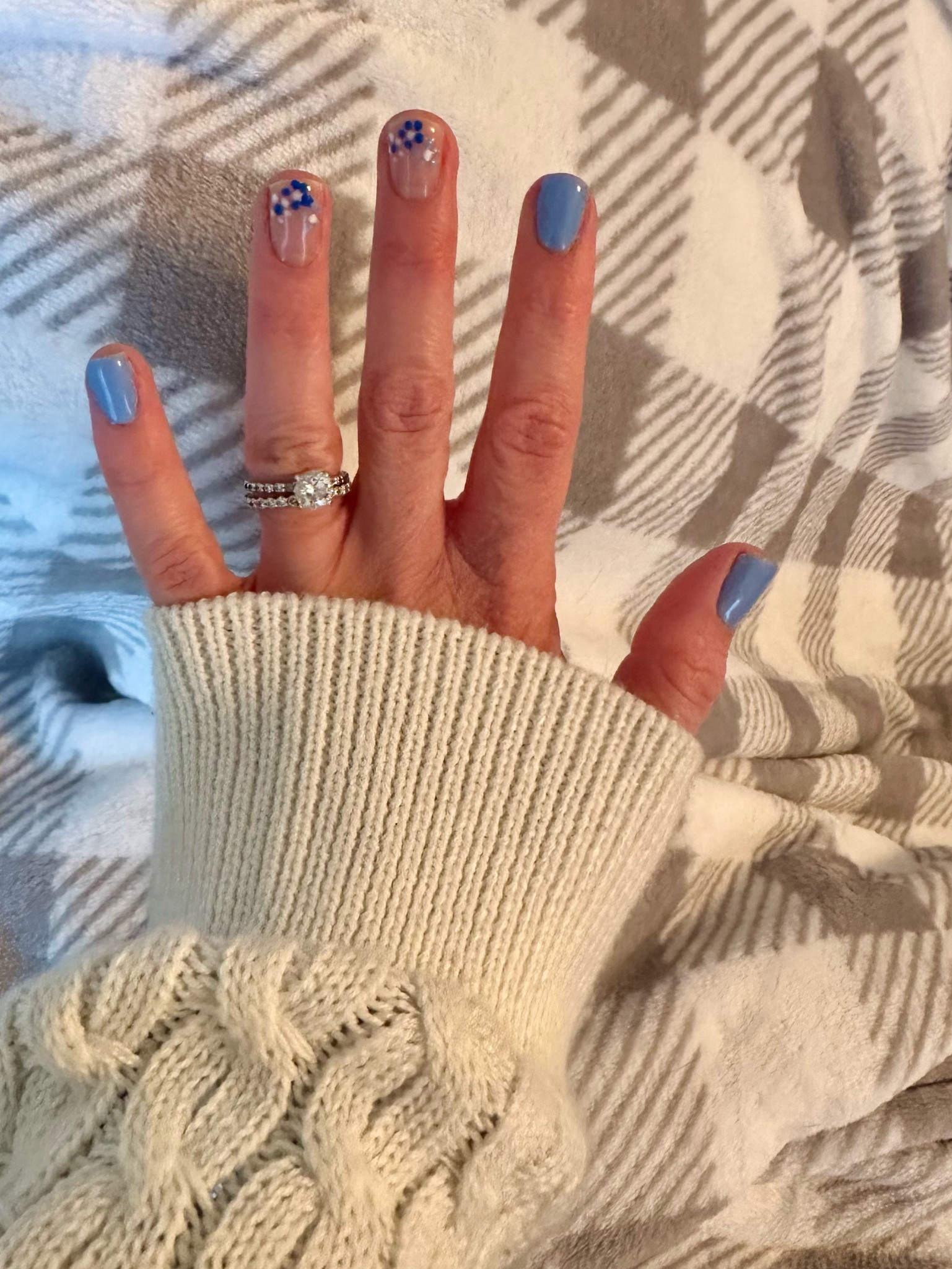 Spring nails 

Light blue Beetles b329
Nude beetles b074
Dark blue beetles b337
White gellen 108

Blue nails, neutral nails, nail art, gel nails, diy nails, Amazon, at home nails

#LTKfindsunder50 #LTKbeauty #LTKstyletip