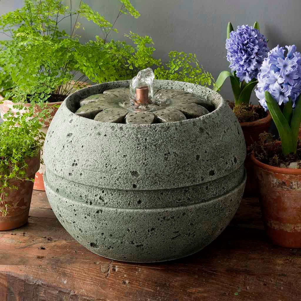 Rosette Garden Fountain | Plow & Hearth