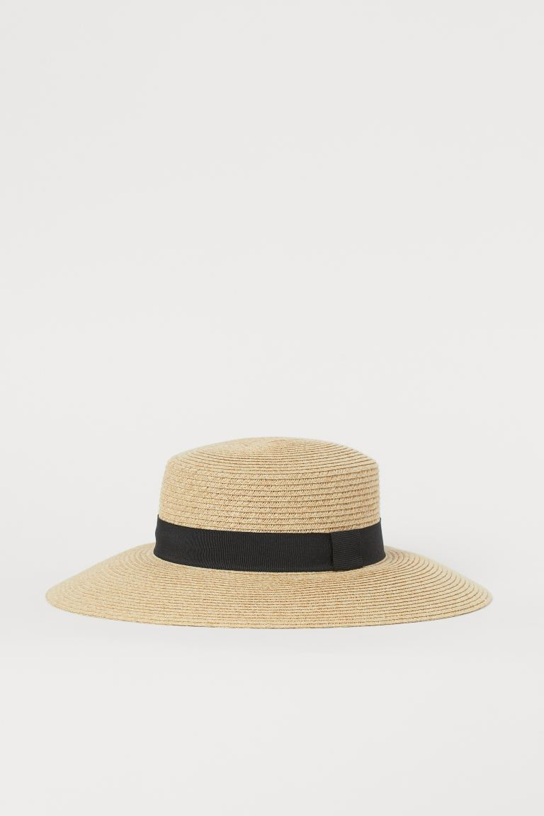 Hat in braided straw with a grosgrain band. Width of brim 3 1/2 in. Unlined. | H&M (US + CA)