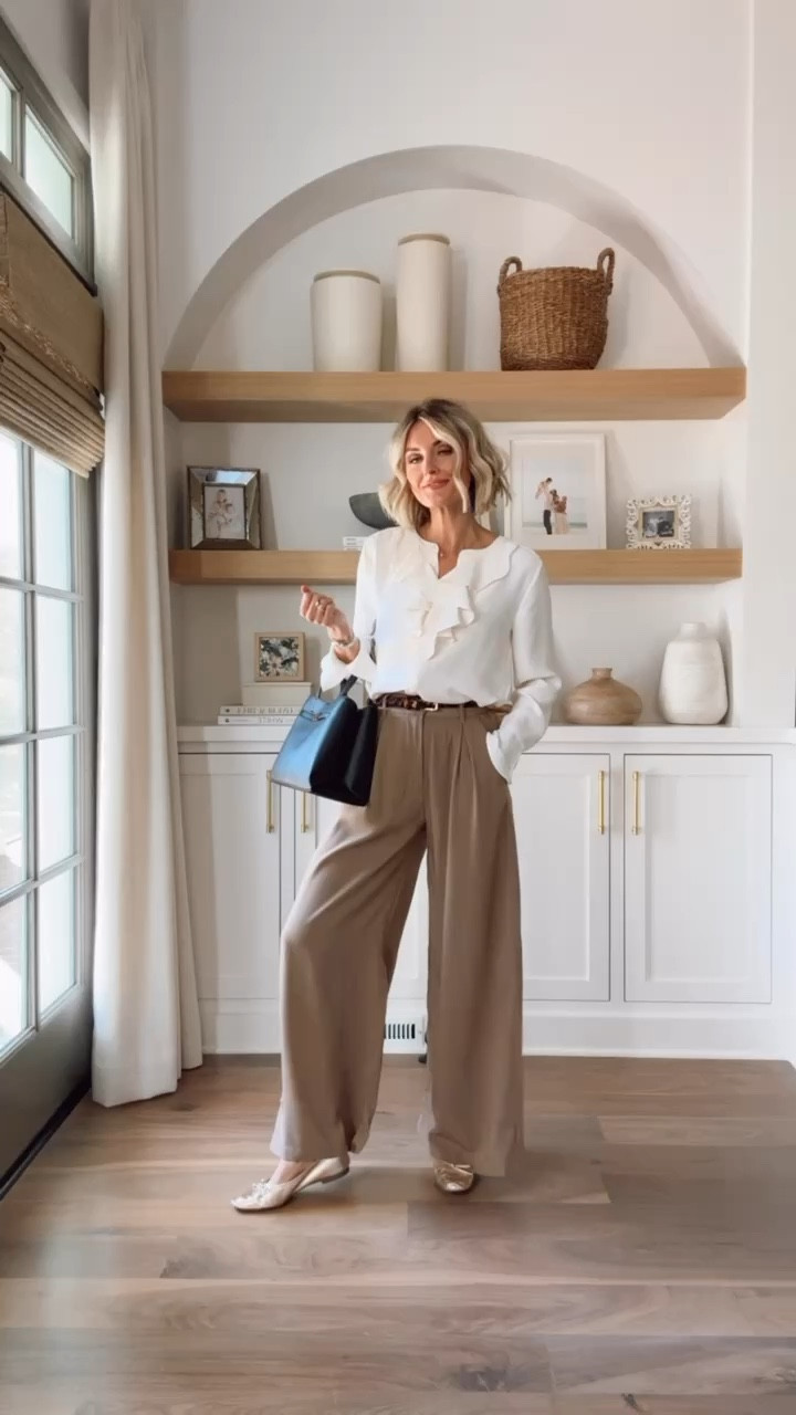 Fall workwear inspo! Wearing XS!

Loverly Grey, Loft, Amazon, wide leg pants, fall outfit, fall workwear, ballet flats, gold ballet flats 

#LTKStyleTip #LTKWorkwear #LTKSeasonal