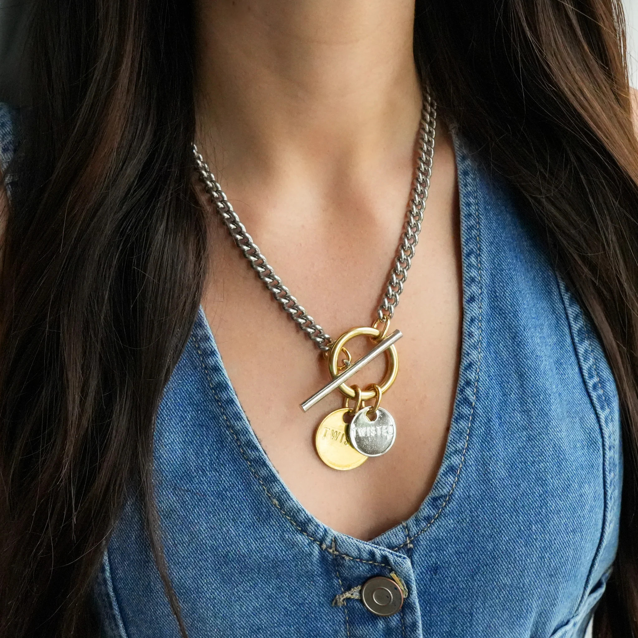 Capture necklace | Twisted Silver