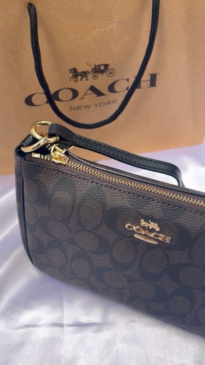 Unboxing dessa bolsa perfeita!

#LTKbrasil