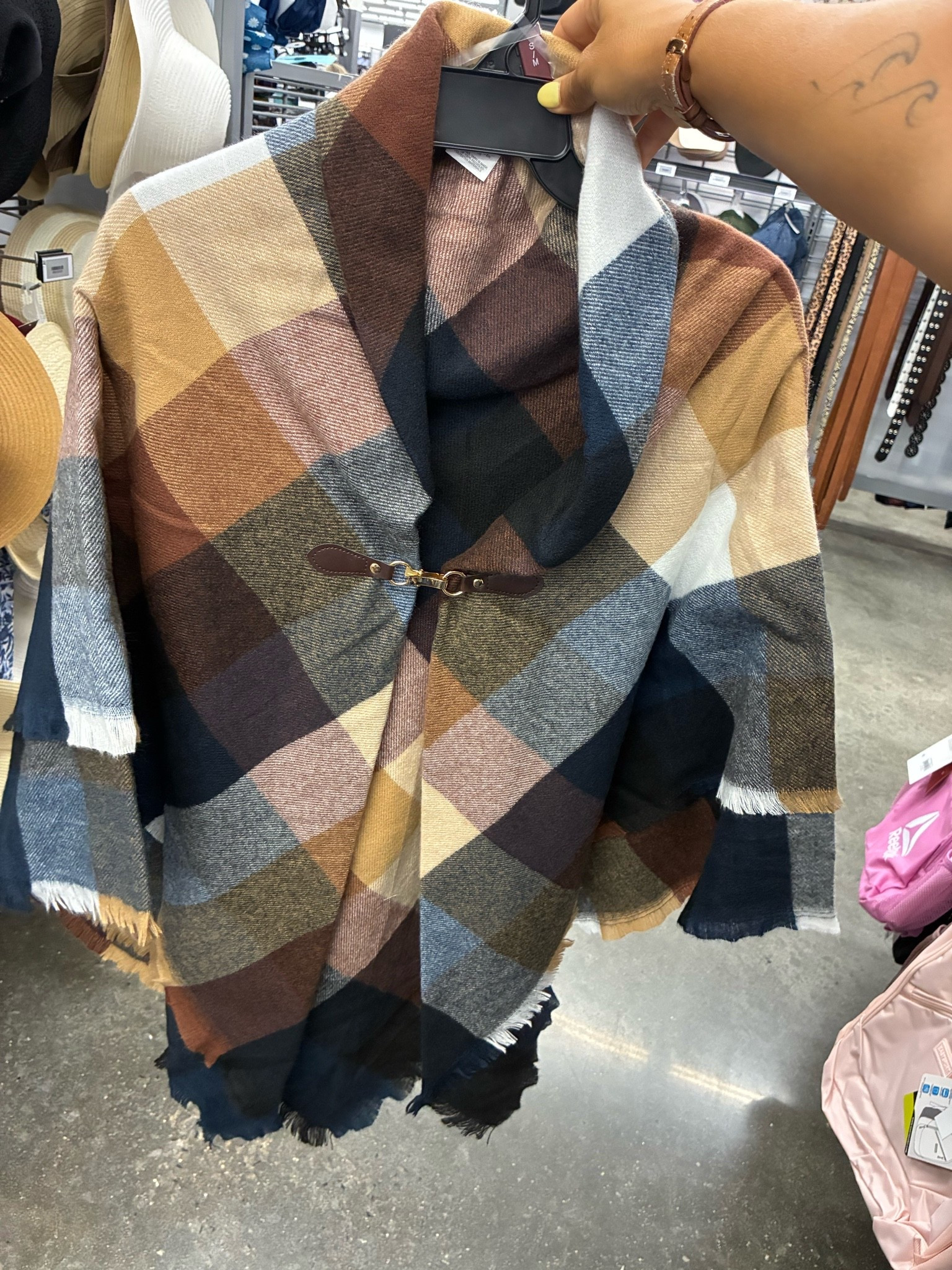 Love the colors in the Shaw! Such an easy way to elevate any outfit this fall

#LTKdayinmylife #LTKSeasonal