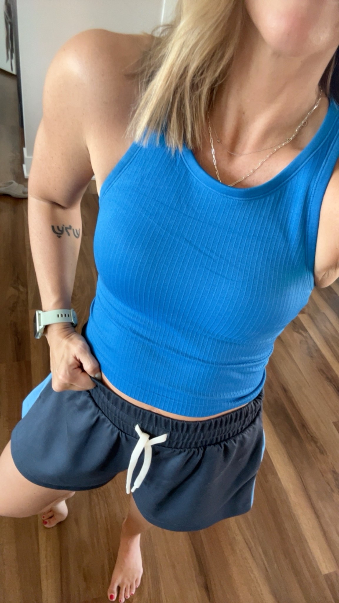 CRZ Yoga crop in sparkle blue! Size small. 

#LTKfitnessgoals #LTKActive #LTKSaleAlert
