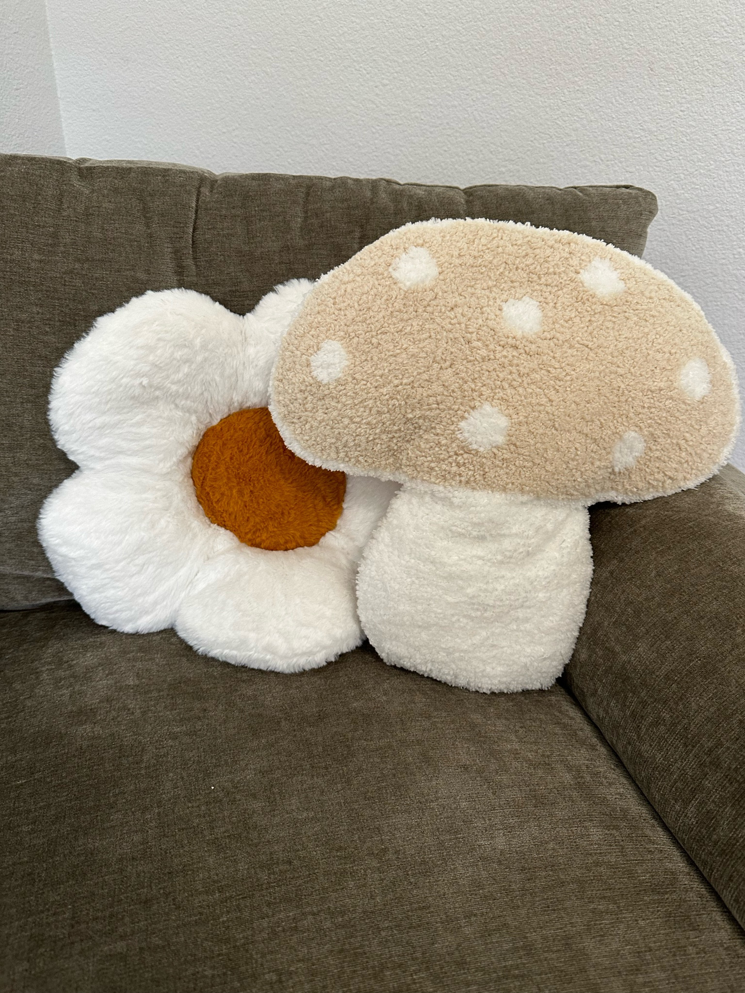 Office pillows! 

#LTKfindsunder50 #LTKfindsunder100 #LTKhome