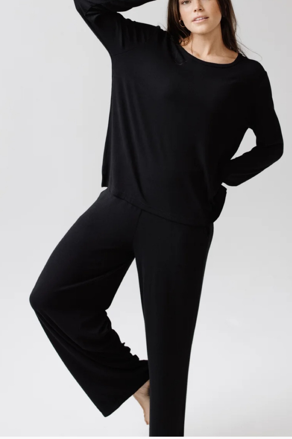 I WFH the majority of the time so I’m trying to LIVE in lounge pants—these ribbed lounge pants from Cozy Earth are some of the best! Oh, and lounge pants that have pockets will always be goals🙌🏼😍👏🏼