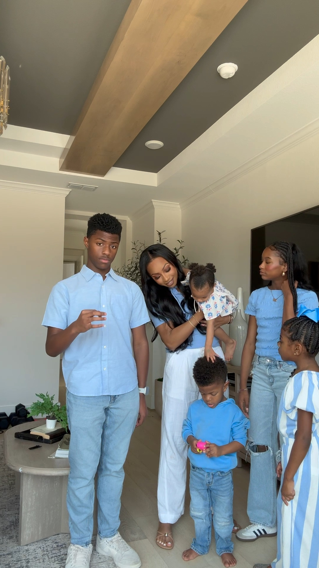 Family blue looks linked here 