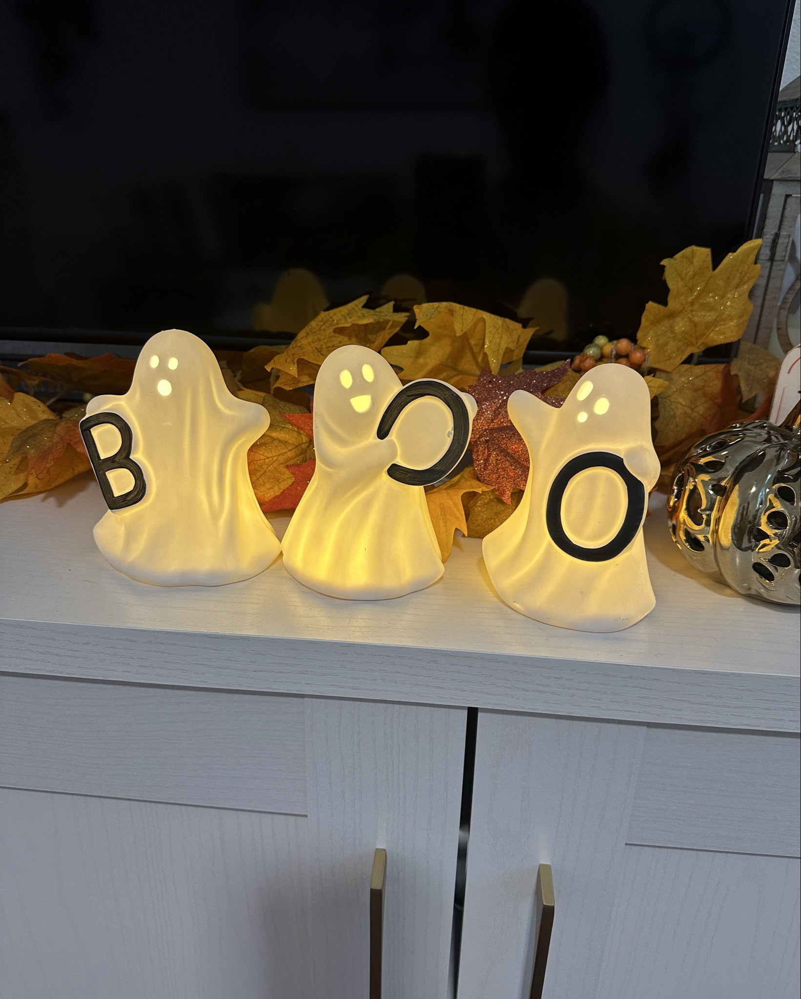 Light-Up Ceramic Boo Ghosts👻

#falldecor #halloweendecor #ghosts #ceramicghost #lightupghost #halloween 

#LTKFallSale #LTKHome