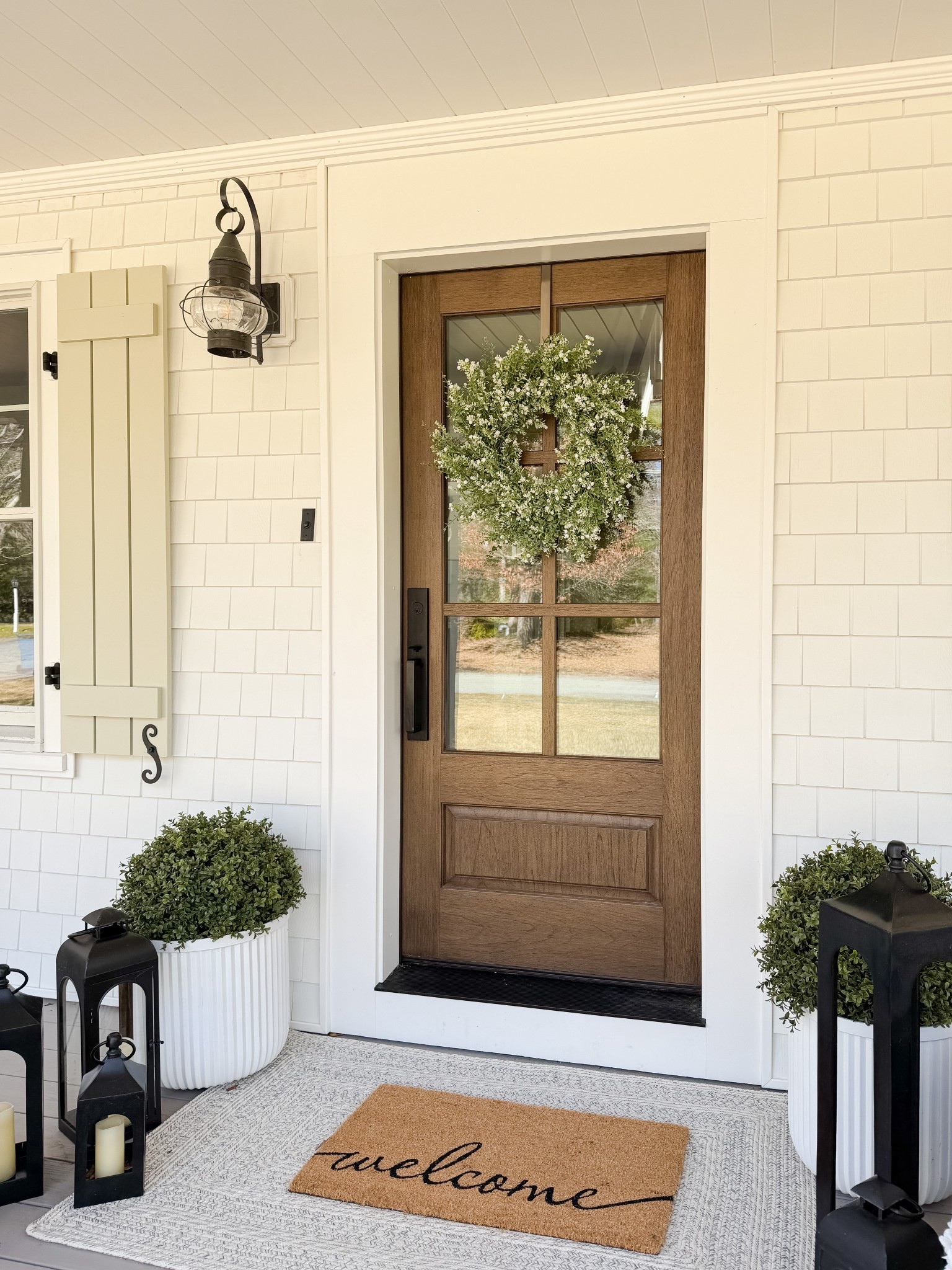 Spring Front Porch

Home  home decor  home favorites  spring front porch  spring home decor  seasonal decor  wreath  planters  area rug  coastal home

#LTKHome #LTKSeasonal