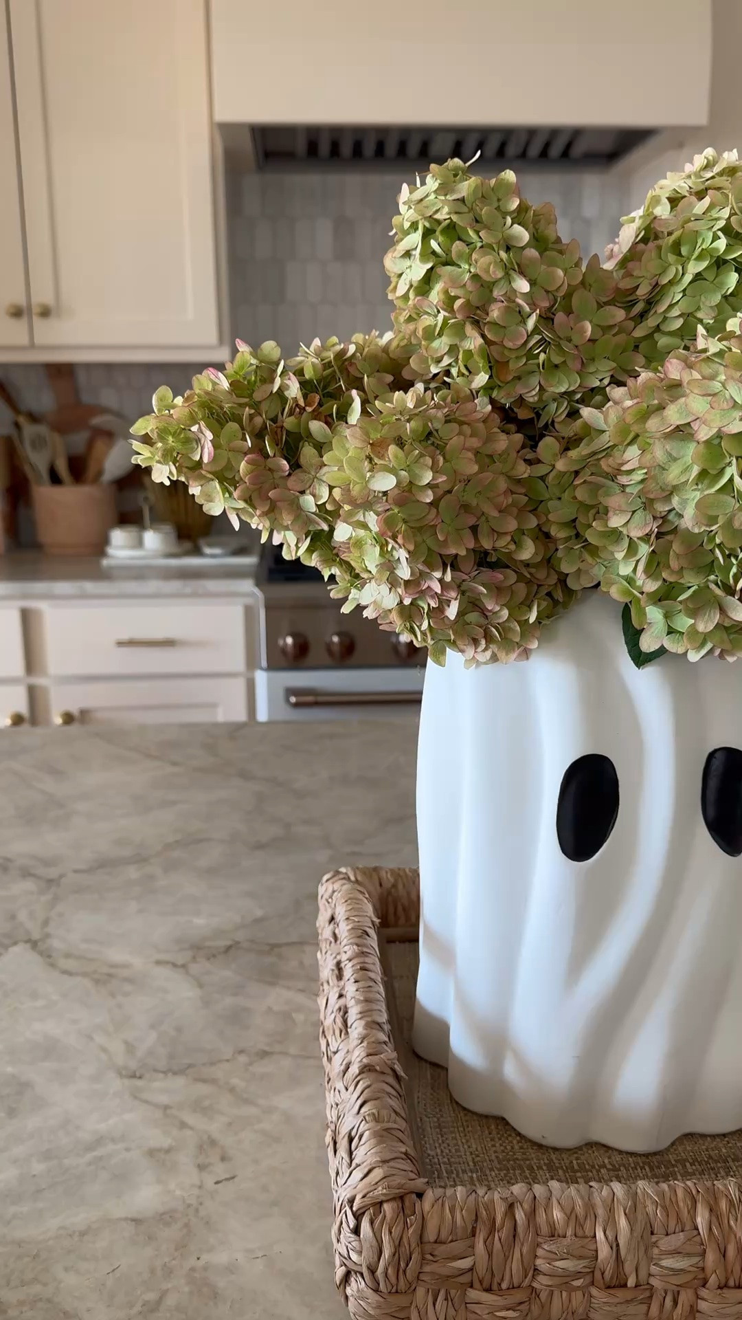 happy September 1st 👻

#LTKHome #LTKSeasonal