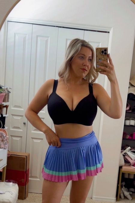 360 smoother bra
Supportive bra for those shirts with the tricky neckline for my fuller busted babes

This bra is so comfortable. I am so obsessed and I’m also lifted.

#LTKPlusSize #LTKFindsUnder100 #LTKStyleTip