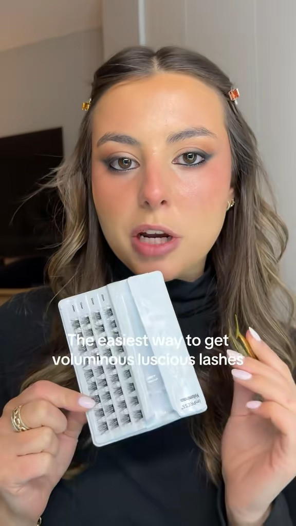 My secret to long, voluminous lashes! 👀 #makeup #fakelashes #lashclusters #lashes #mascara

#LTKBeauty