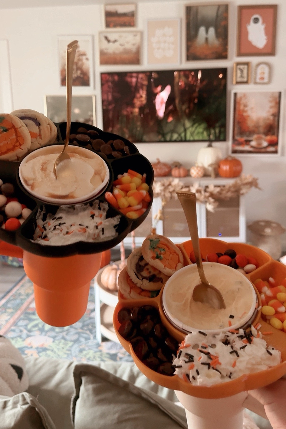 Stanley ice cream hack! I love these holders because they hold 5 different snacks 🫶🏻🎃