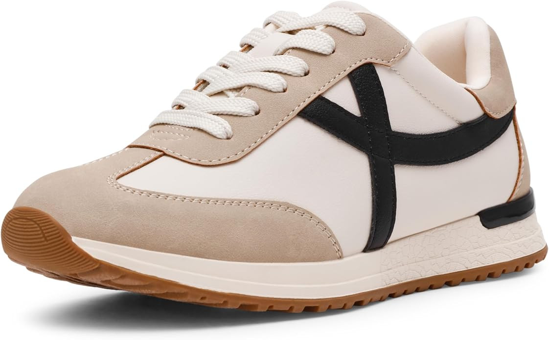 DV Dolce Vita Womens Joque | Amazon (US)