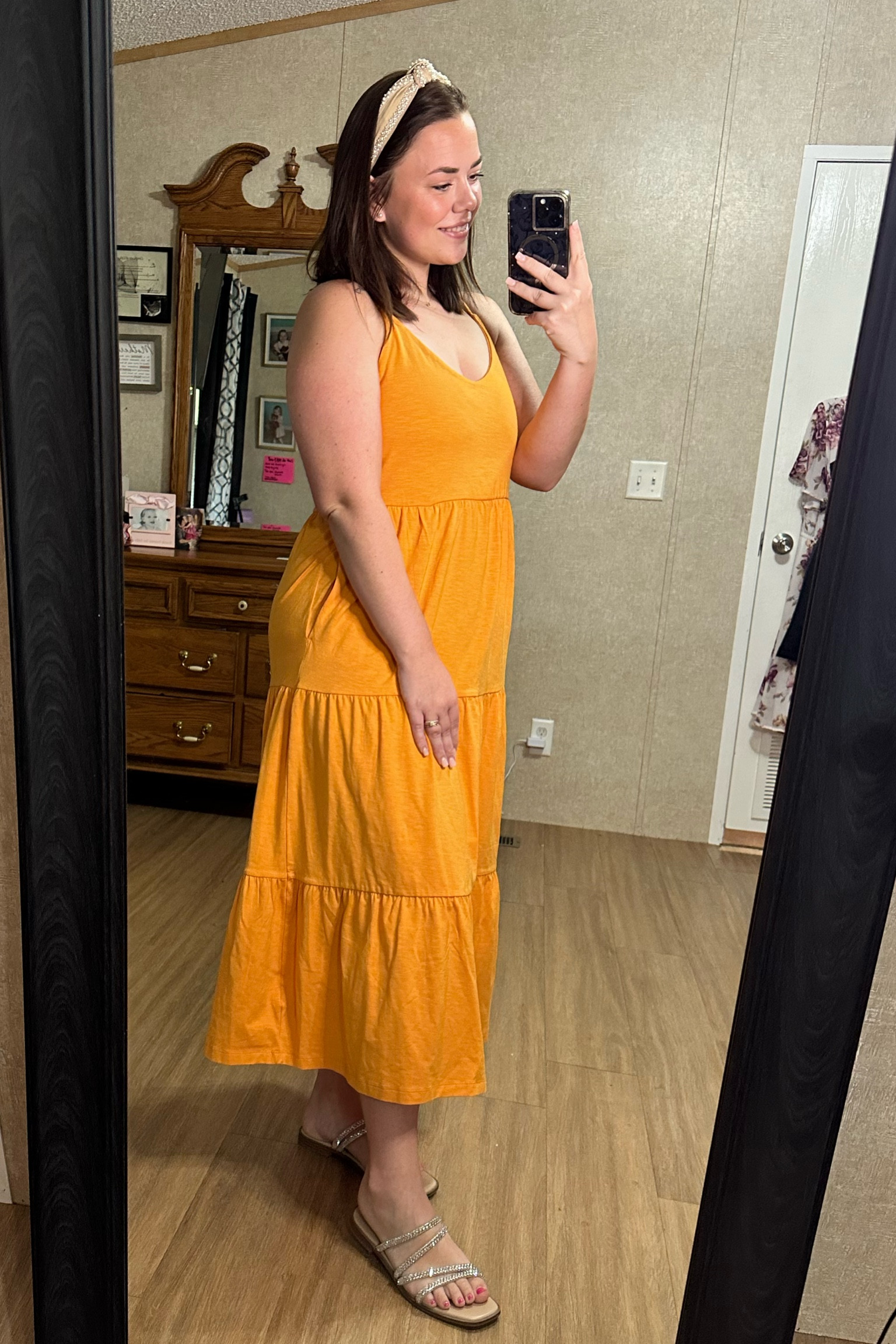 Easy & casual Sunday outfit!🧡 dress is 30%off & sandals are BOGO 50% off

wedding guest
Mother’s Day 
cocktail dress
Country concert
Maternity 
Sandals

#LTKcurves #LTKsalealert #LTKunder50