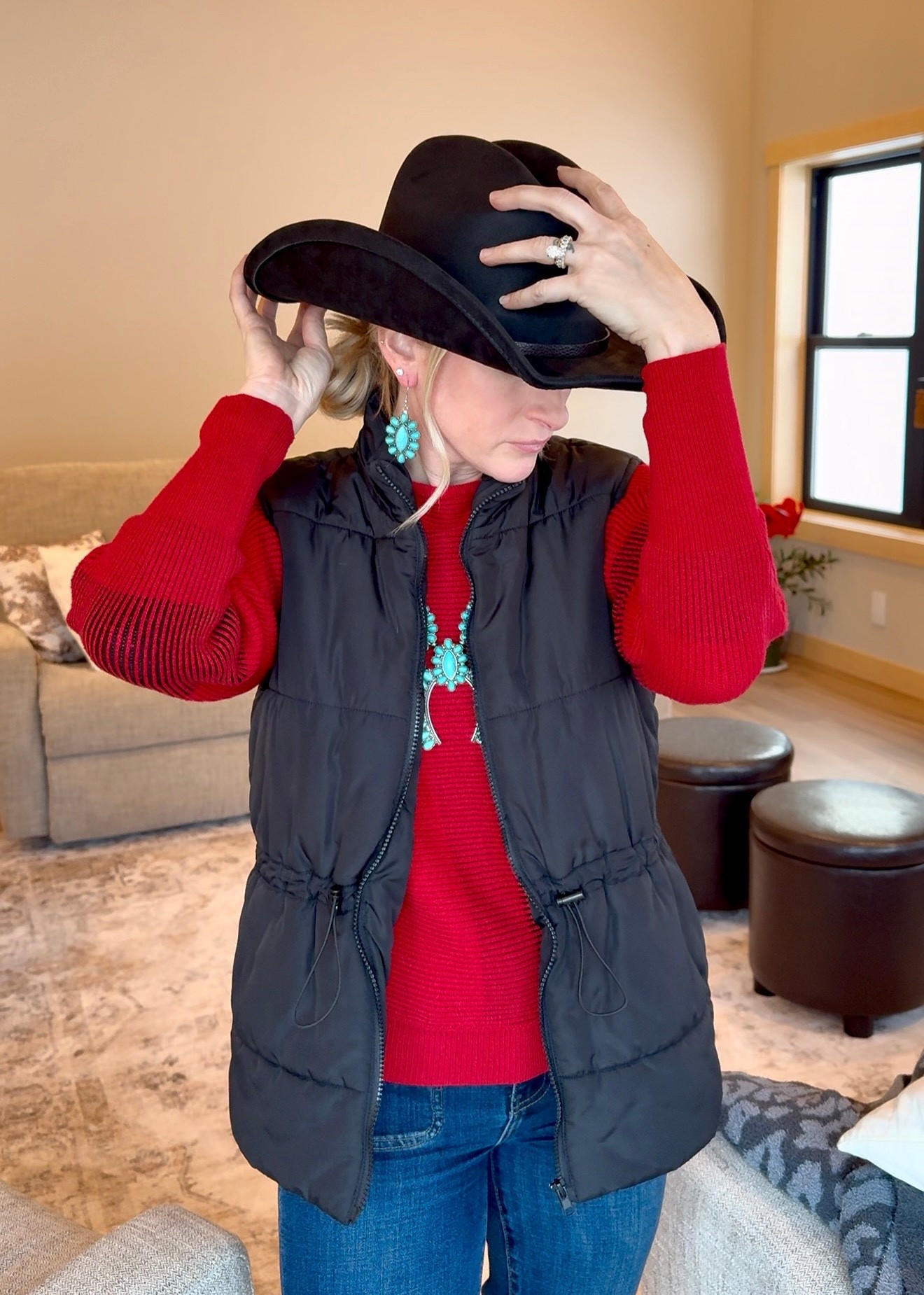 If there’s one western staple I’ll never go without… it’s a good black cowboy hat 🤠🖤

It instantly pulls an outfit together and makes even jeans + a sweater feel styled.

This one has been a repeat wear for me all season and it’s always a best seller when I link it.

 If you’re new to western style… start with the hat.

Hat + outfit details linked right here 👇✨
#westernchic #cowgirlstyle #ltkfinds #westernfashion

#LTKootd #LTKSeasonal #LTKOver40