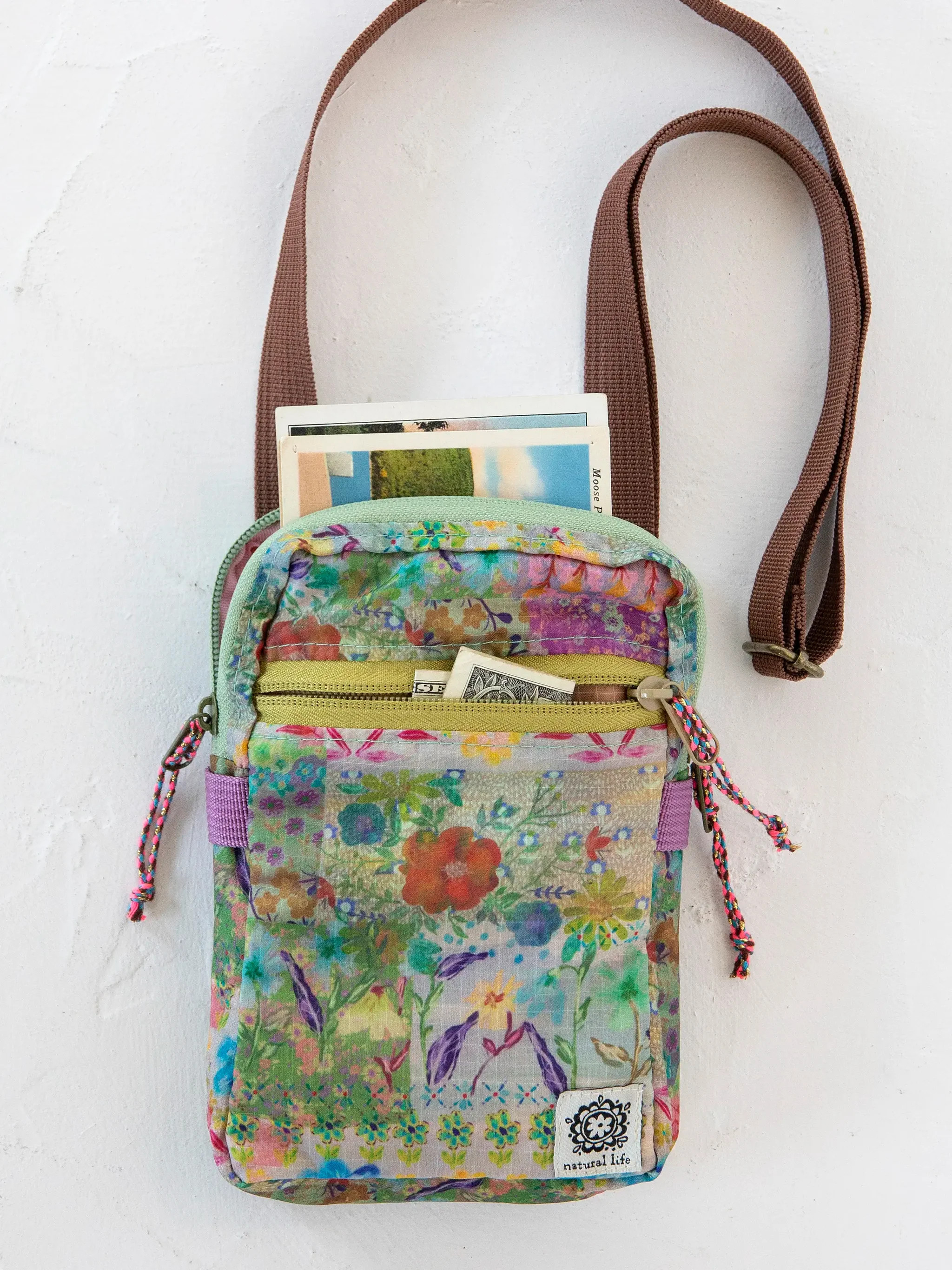 8-in-1 Pocket Crossbody | Natural Life