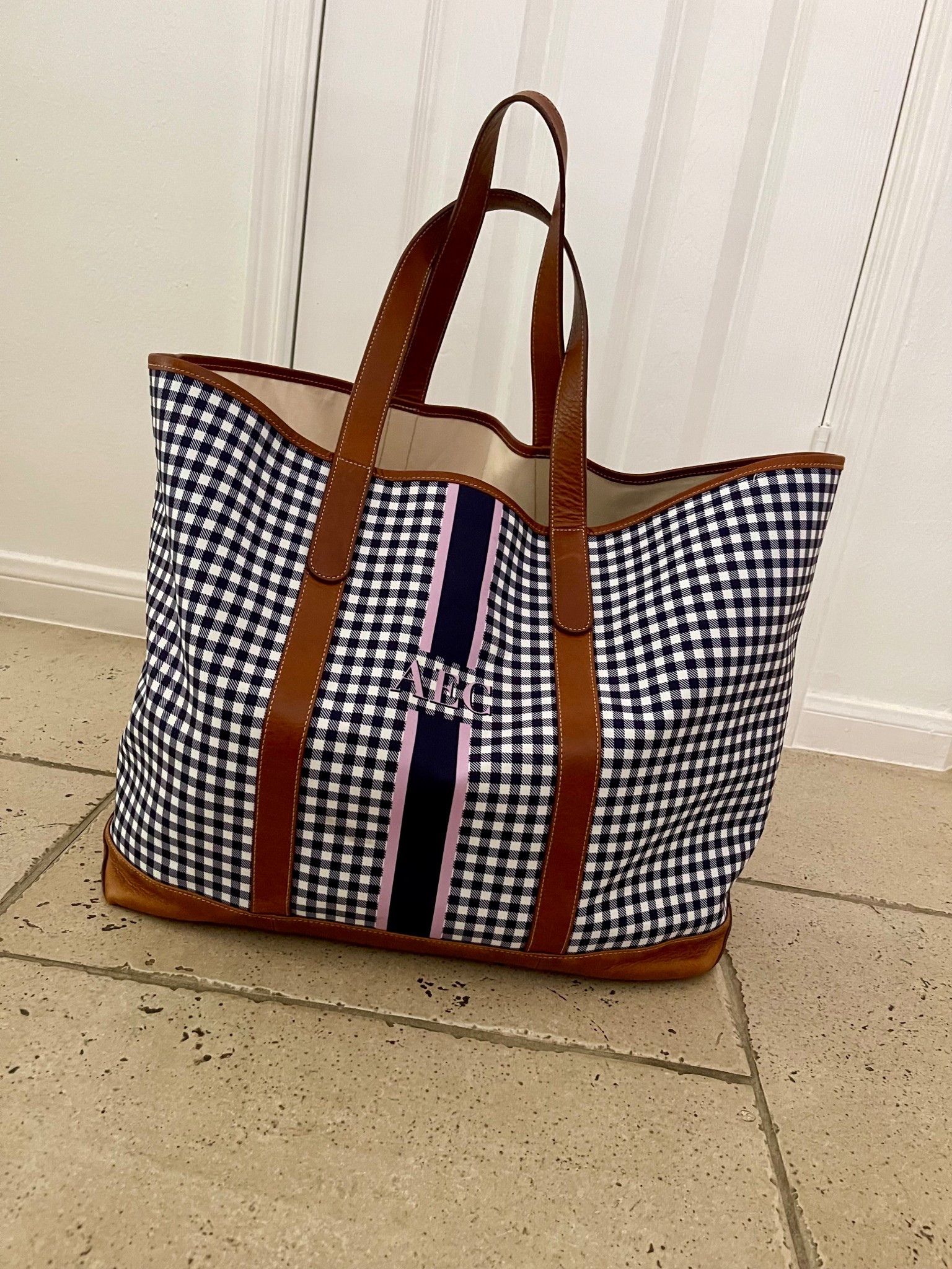 The best Mary poppins tote bag - fits it all! Travel tote, swim lessons bag, beach tote, pool bag 


#LTKTravel #LTKItBag