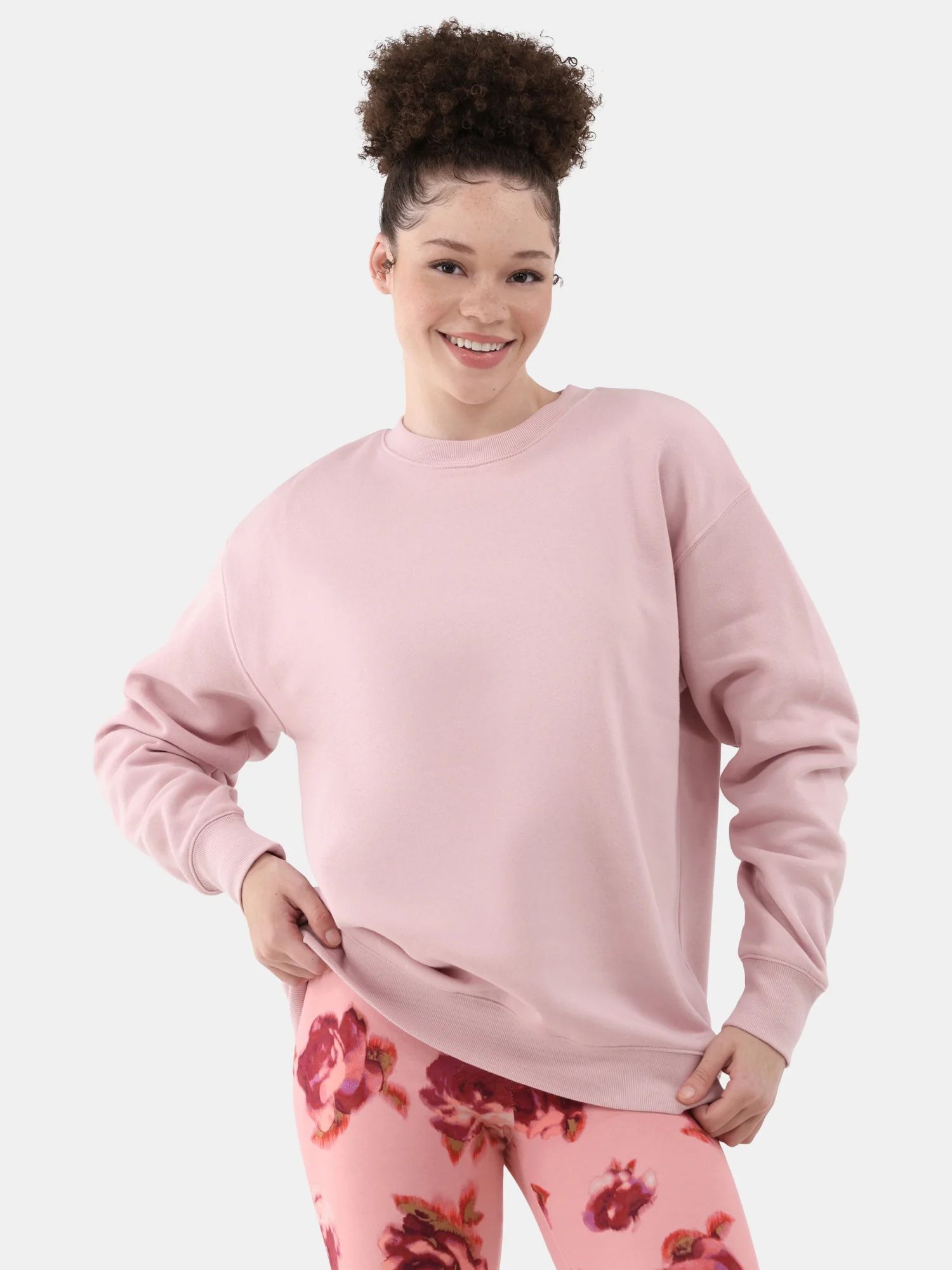 No Boundaries Oversized Sweatshirt with Long Sleeves, Women’s | Walmart (US)