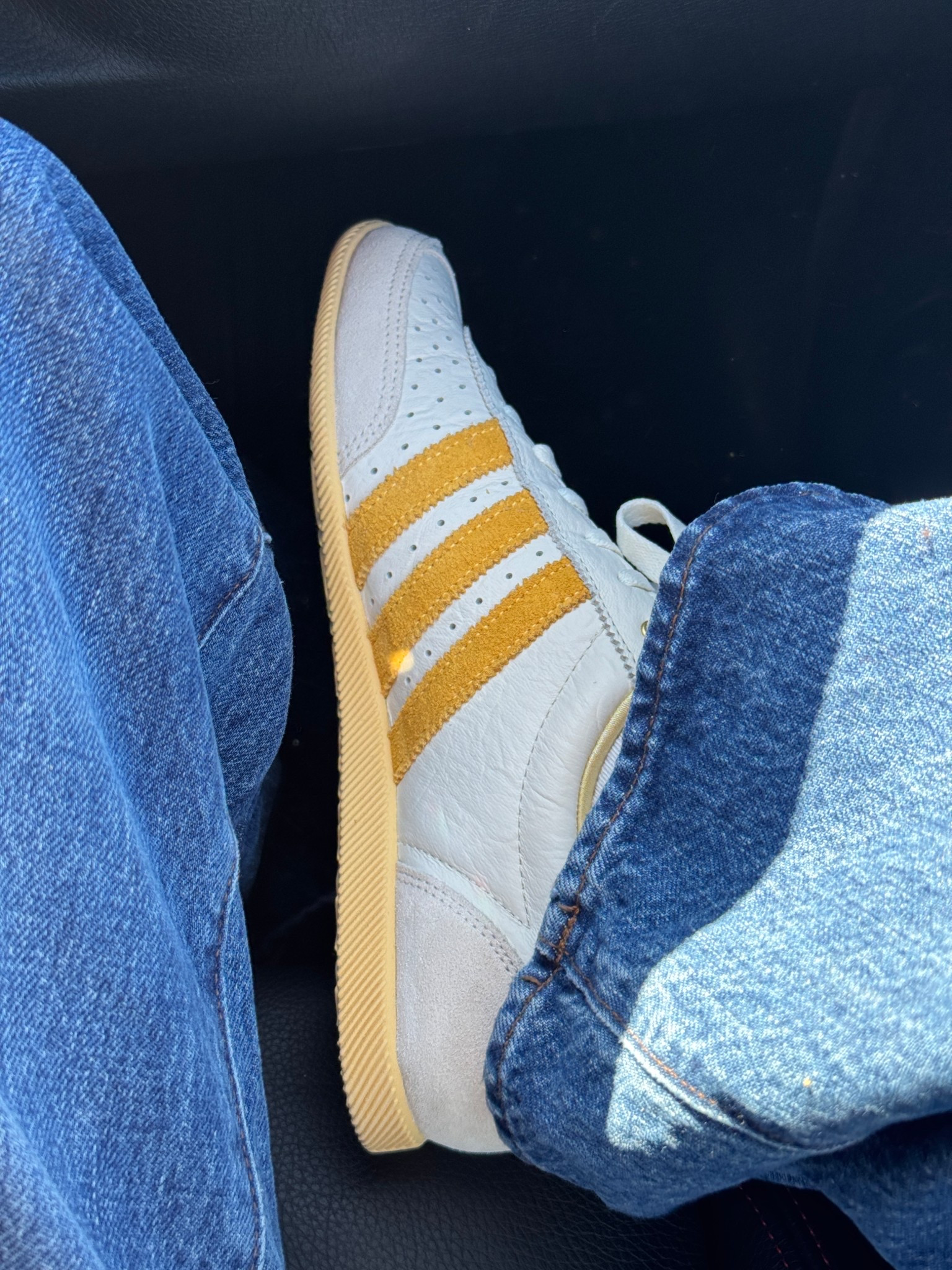 adidas Originals Japan low sneakers in white and yellow 


#LTKFindsUnder100 #LTKShoeCrush #LTKSeasonal