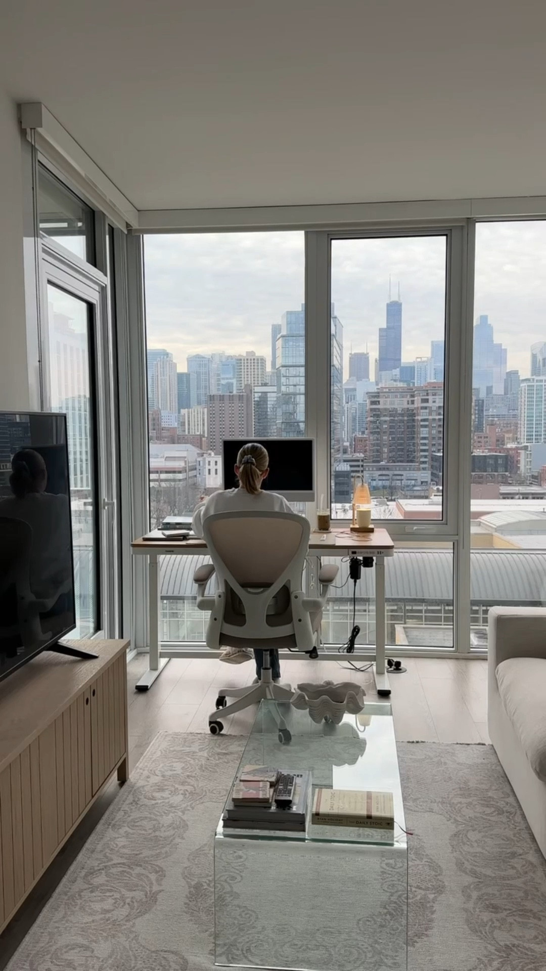 Starting the day with structure = instant productivity! #MorningRoutine #Morning #ProductiveMorning #WorkoutRoutine #BreakYourBudget

#LTKHome #LTKStyleTip #LTKActive