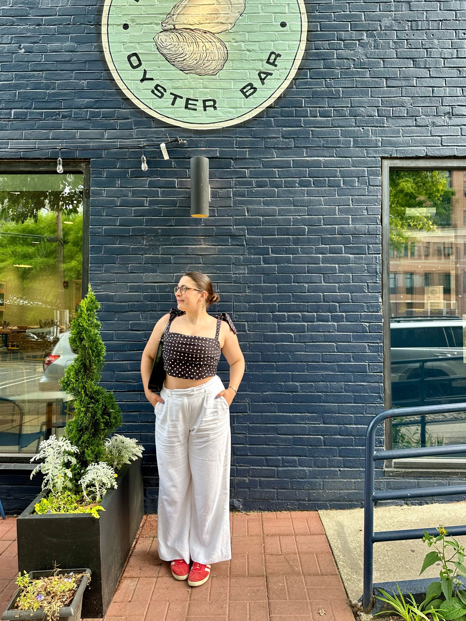 Summer dinner outfit. I’m officially obsessed with linen pants, they make it so comfy to wear when it’s hot out. White linen pants are the move  

#LTKMidsize #LTKSeasonal #LTKStyleTip