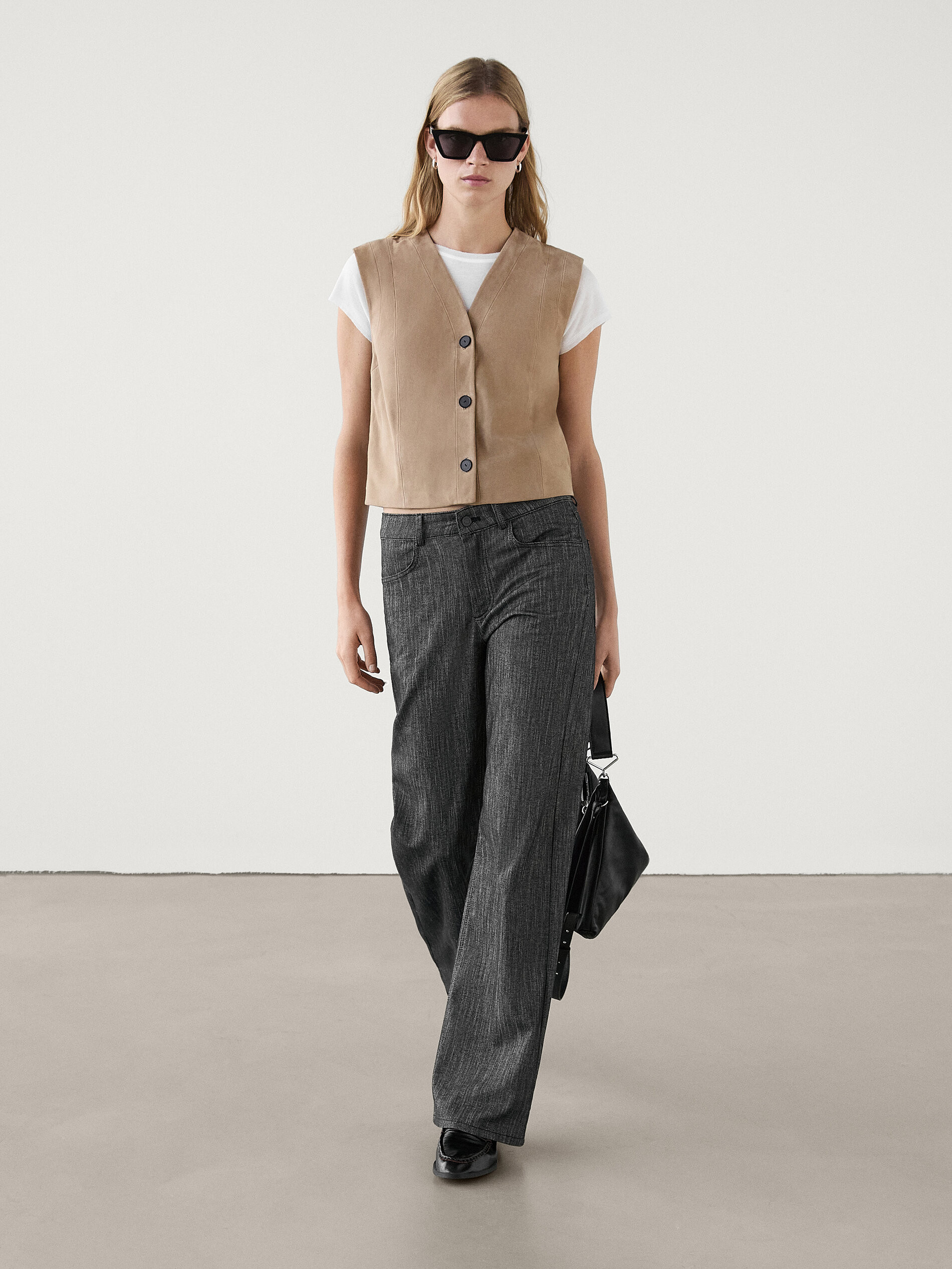 Suede leather waistcoat with buttons | Massimo Dutti US