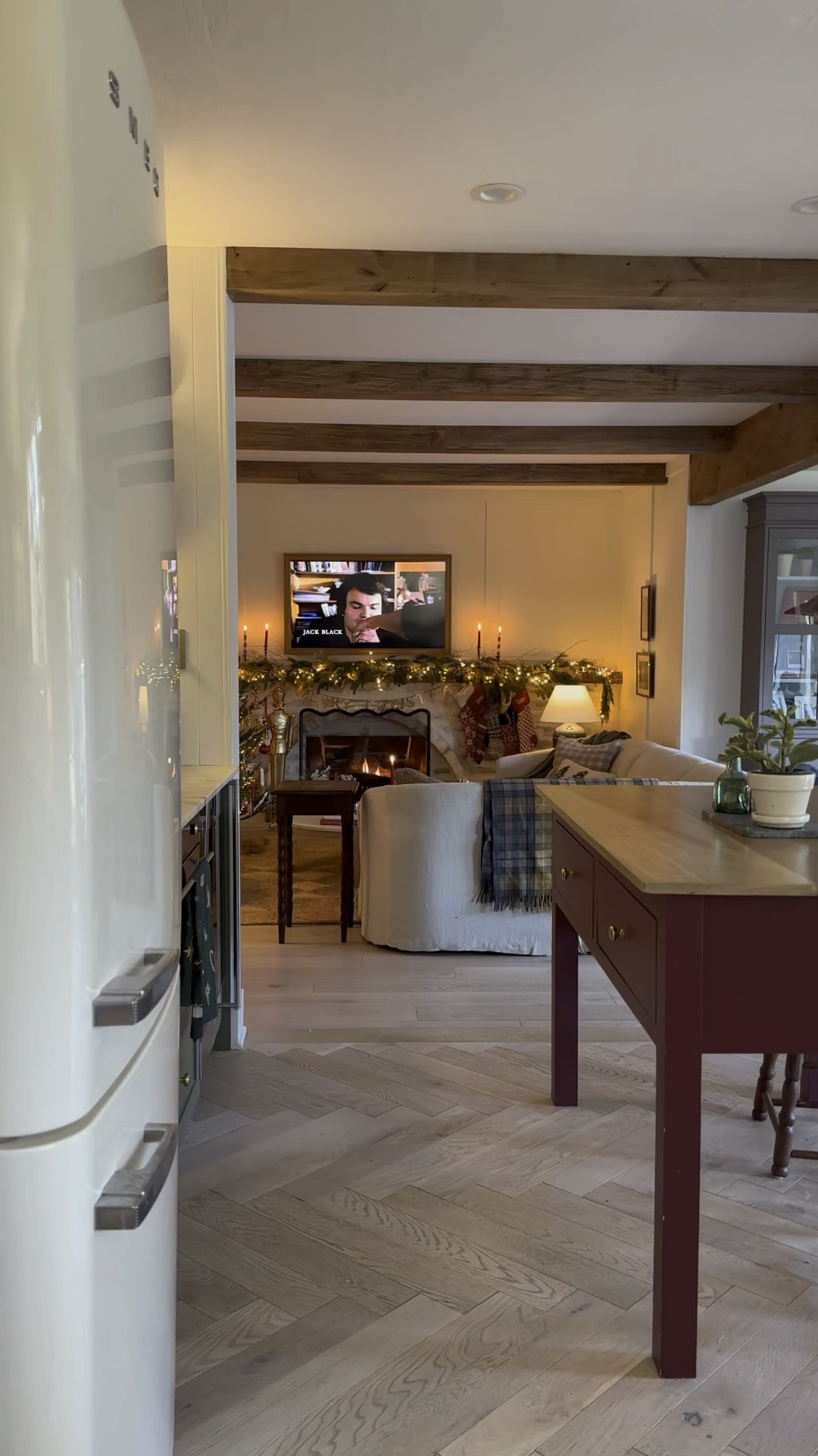 Welcome to THE HOLIDAY season ♥️

#LTKSeasonal #LTKHome #LTKHoliday