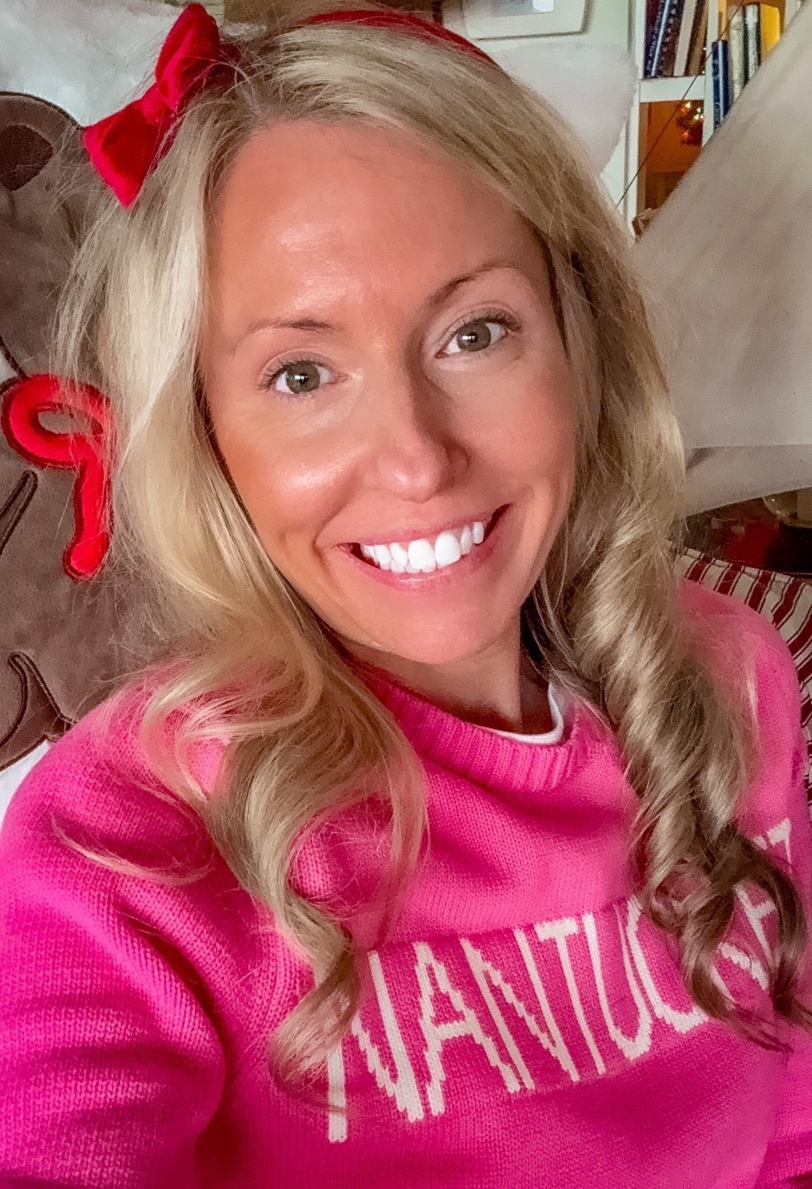 Merry Makeup🎄🎅🏽
Keeping the glam minimal so the ornaments can have their moment.🎄
Gifted favorites from Supergoop + Anastasia Beverly Hills & my fav’s from Typology get me holiday ready in two minutes ✨

Holiday Makeup
Stocking Stuffers 
Lip Gloss
Gifts for Her
Supergoop Glowscreen
Anastasia Beverly Hills
Mascara
Blush
Bronzer
Sunscreen 
Everyday Makeup
Glow Drops
Skincare Makeup


#LTKBeauty #LTKGiftGuide #LTKHoliday