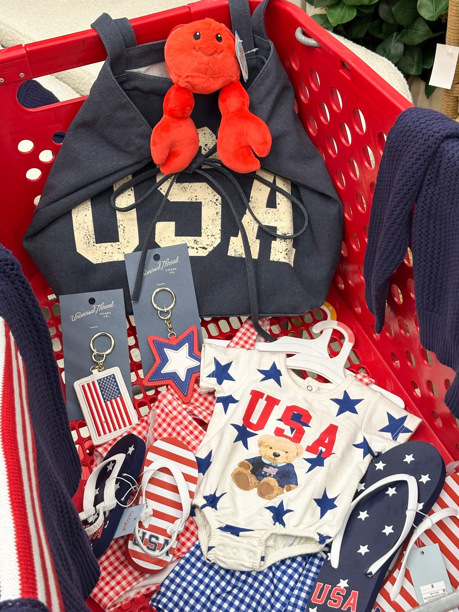 Linking ALL of my favorite red white and blue finds that are perfect for Summer and celebrating the Fourth of July! 🇺🇸🦞

#LTKSeasonal #LTKSummerEdit #LTKFamily