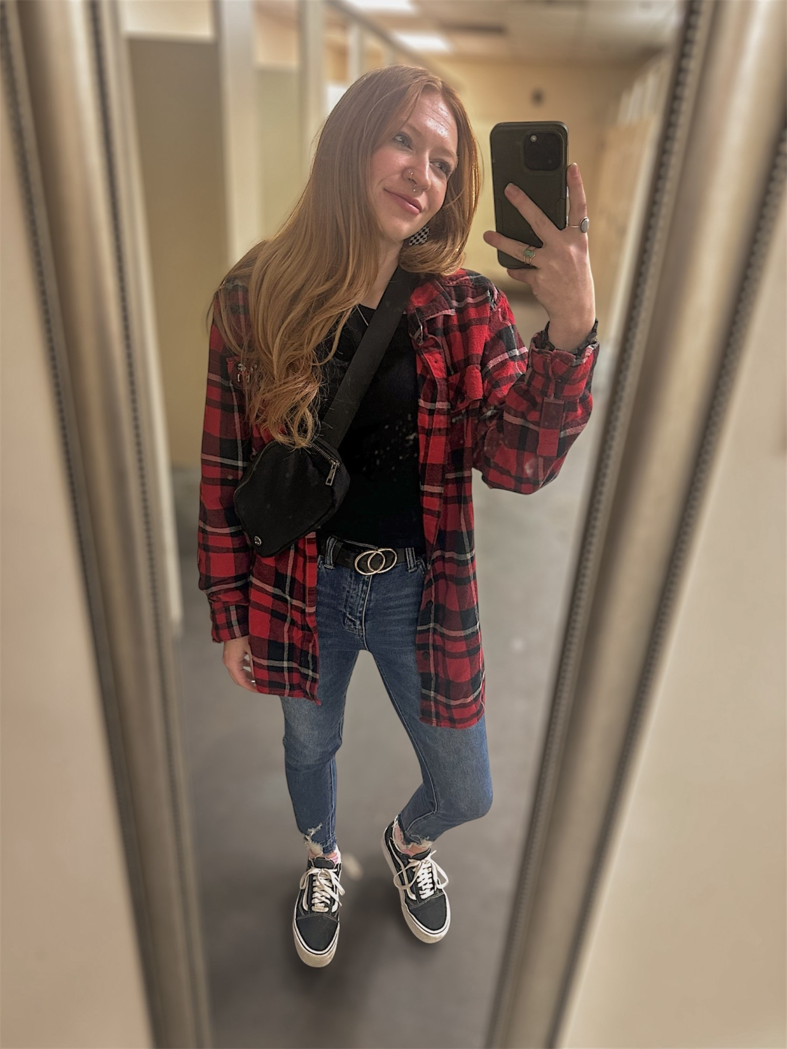 An easy layered outfit for game days, errands, or everyday casual wear. Comfy, sporty, and perfect for fall. Linked the exact pieces (or similar) to recreate it!🫶🏻
#LTKStyle #SkinnyJeansOutfit #GameDayOutfit #UGAStyle #FlannelOutfit #CasualMomStyle #CollegeGameDay #LayeredLook #EverydayOutfit #FallStyle

#LTKgrwm #LTKootd #LTKmomlife