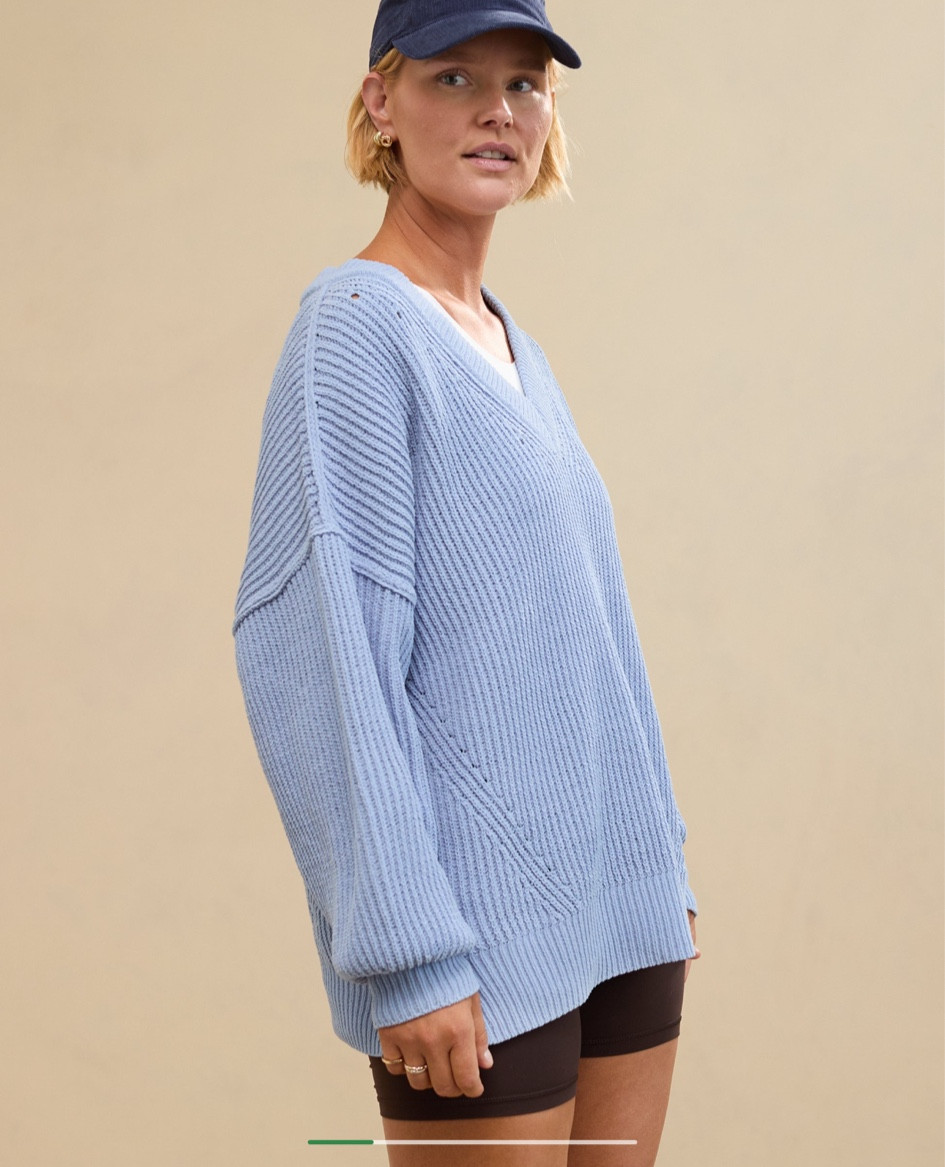 Fall sweater on sale 🤍

#LTKSaleAlert #LTKSeasonal #LTKFindsUnder50