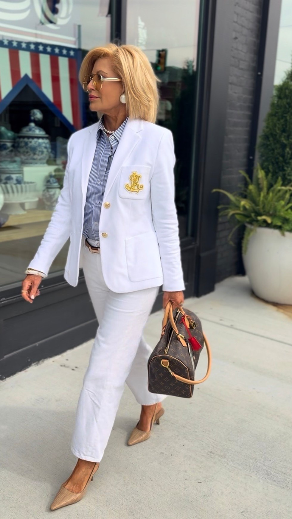 Sizes I’m wearing 
Blazer/I sized up to a lg for an oversized fit 
Shirt/med 
Jeans/27

#LTKOver40 #LTKMothersDay #LTKvlog