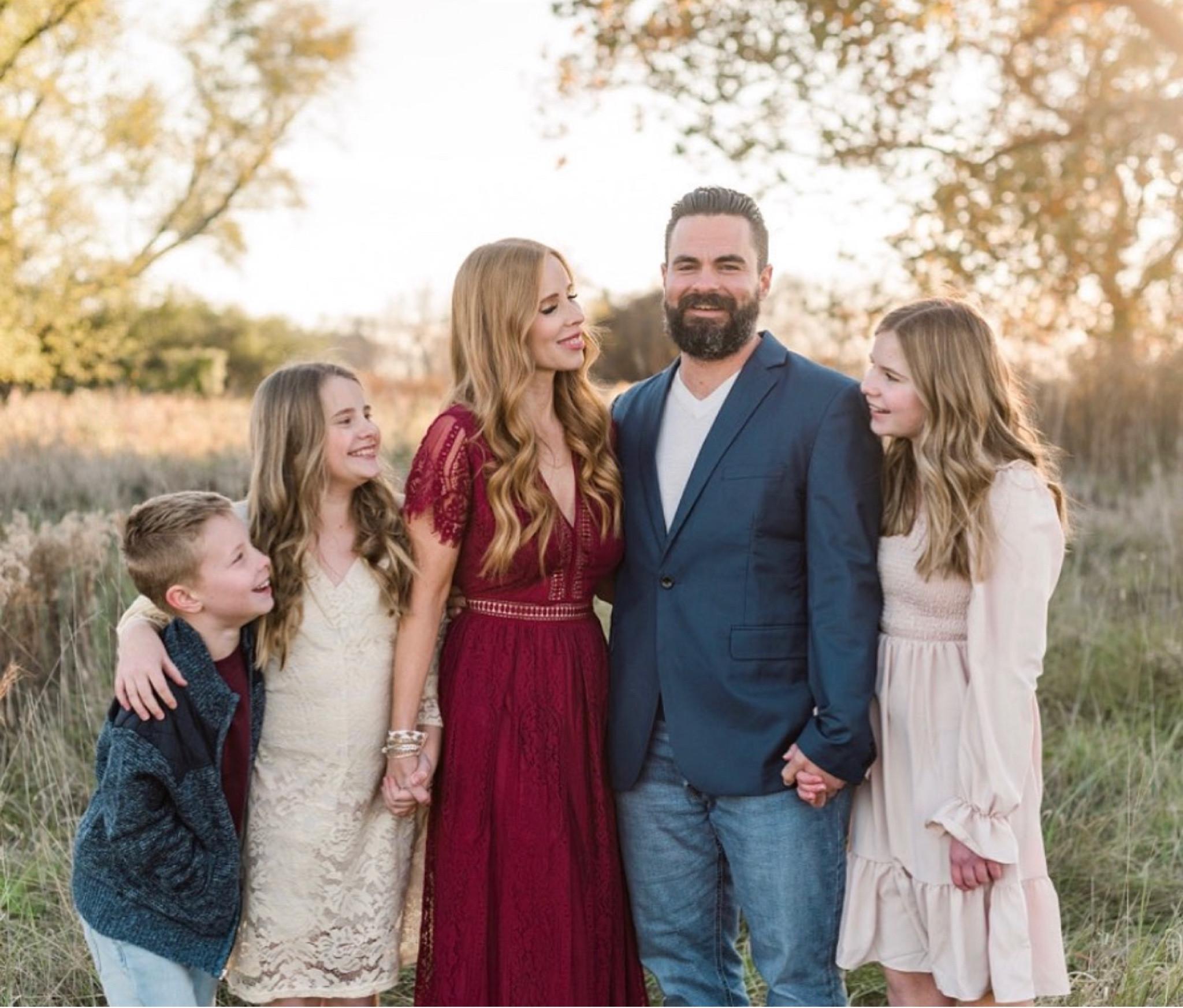 Holiday photos, amazon fashion, family outfits, Christmas outfits, holiday pictures, Christmas outfits 

#LTKfamily #LTKHoliday #LTKSeasonal