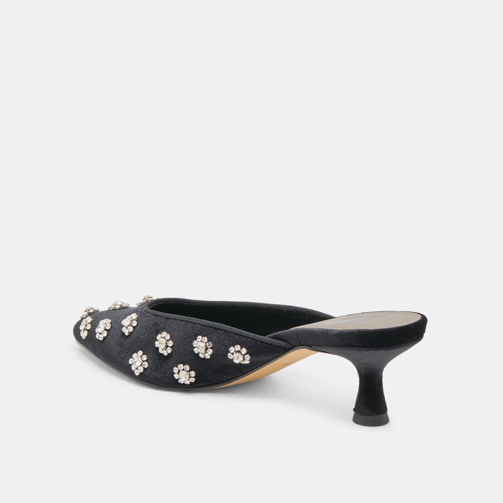 Clara Heels Nero Velvet | DolceVita.com