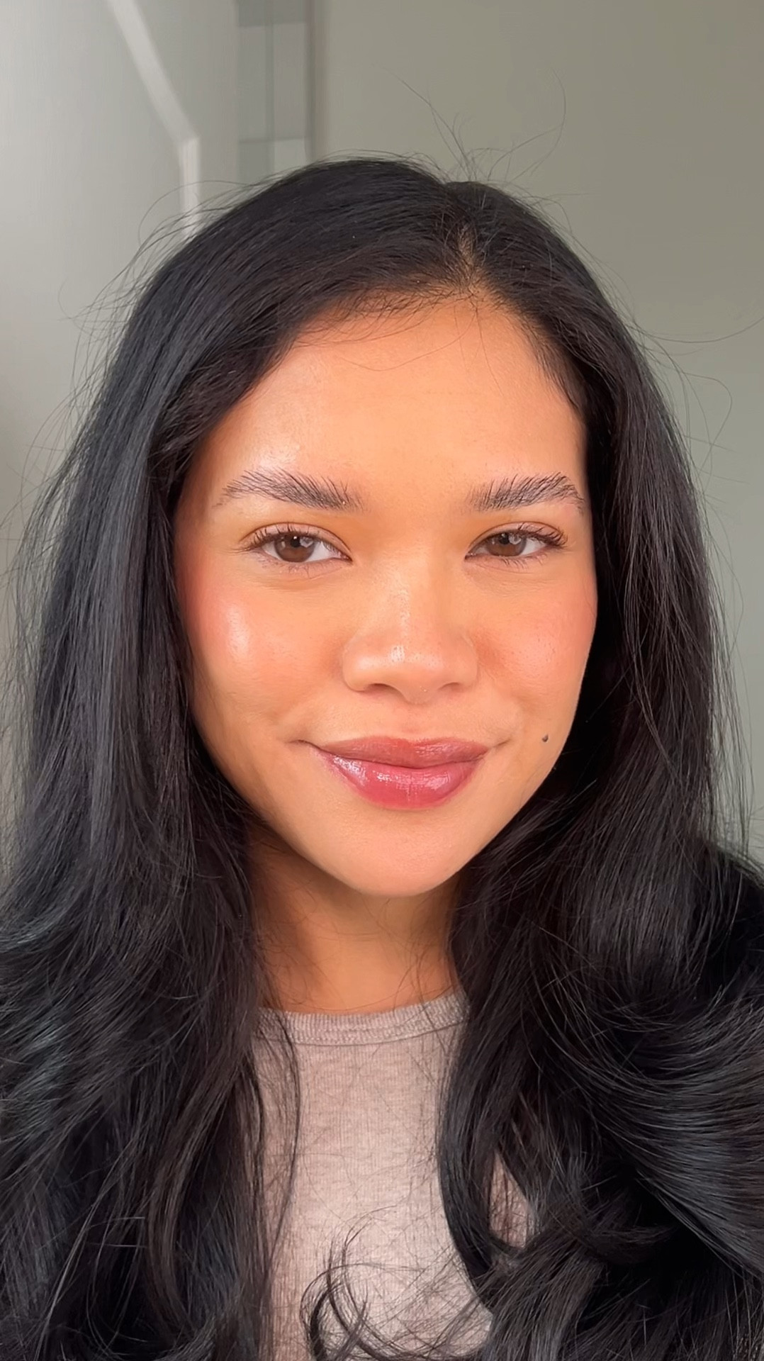 Easy makeup for busy moms 
-tower 28 concealer in noho
-brow pencil in cool dark brown
-milk makeup jelly in chill
-RHODE blush in sleepy girl
-LM pressed powder in translucent honey
- SF lip butter balm in brown sugar 

#LTKStyleTip #LTKBeauty