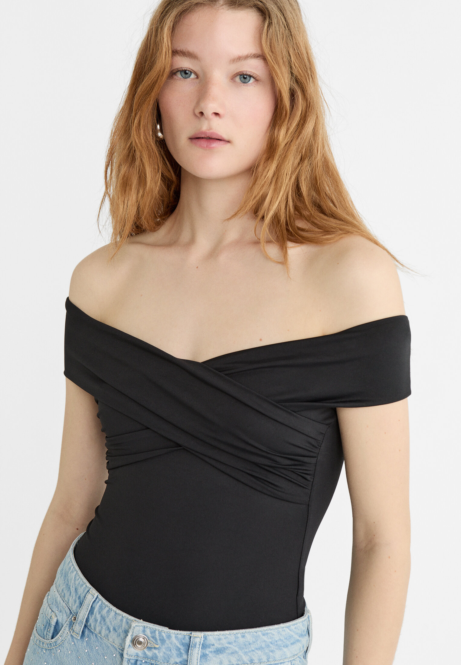 Body moulant à épaules nues | Stradivarius (FR)