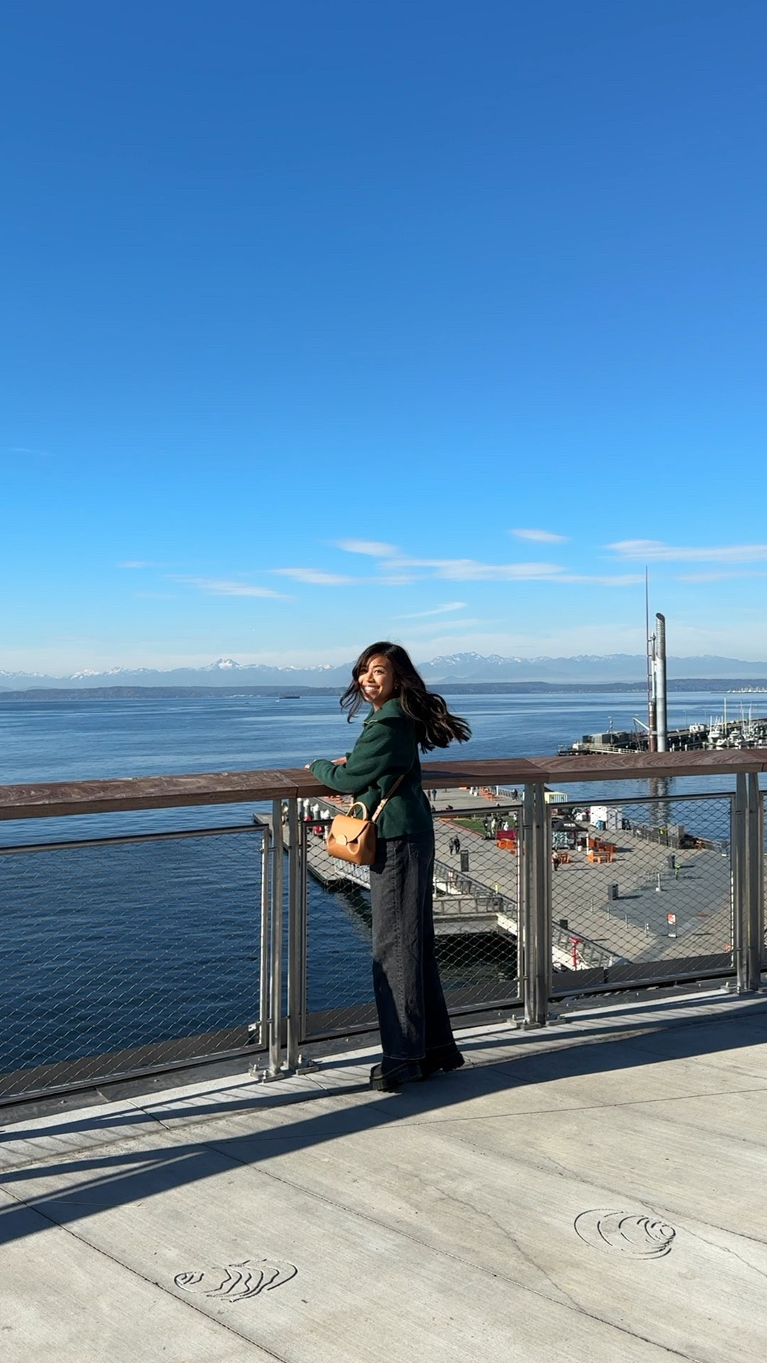 These Madewell jeans are so good! I have them both in a dark and light wash. Definitely add them to your Seattle wardrobe holiday wishlist! 

#LTKGiftGuide #LTKSeasonal #LTKStyleTip