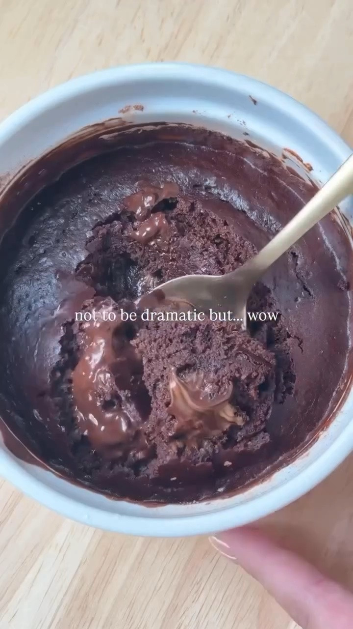 MUG CAKE: Molten Brownie Mug Cake 🤎

this one is an oldie but she’s DEFINITELY a goodie 🤭 one of my favorite ones, the molten center, the chocolate-y top? it’s perfect all around hehe

Full recipe on wholesomelymorgan.com

#LTKfoodie #LTKmomlife