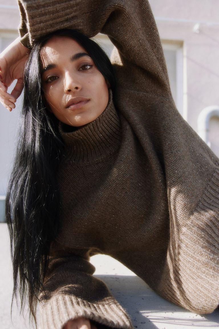 Wool-blend turtleneck jumper | H&M (UK, MY, IN, SG, PH, TW, HK)