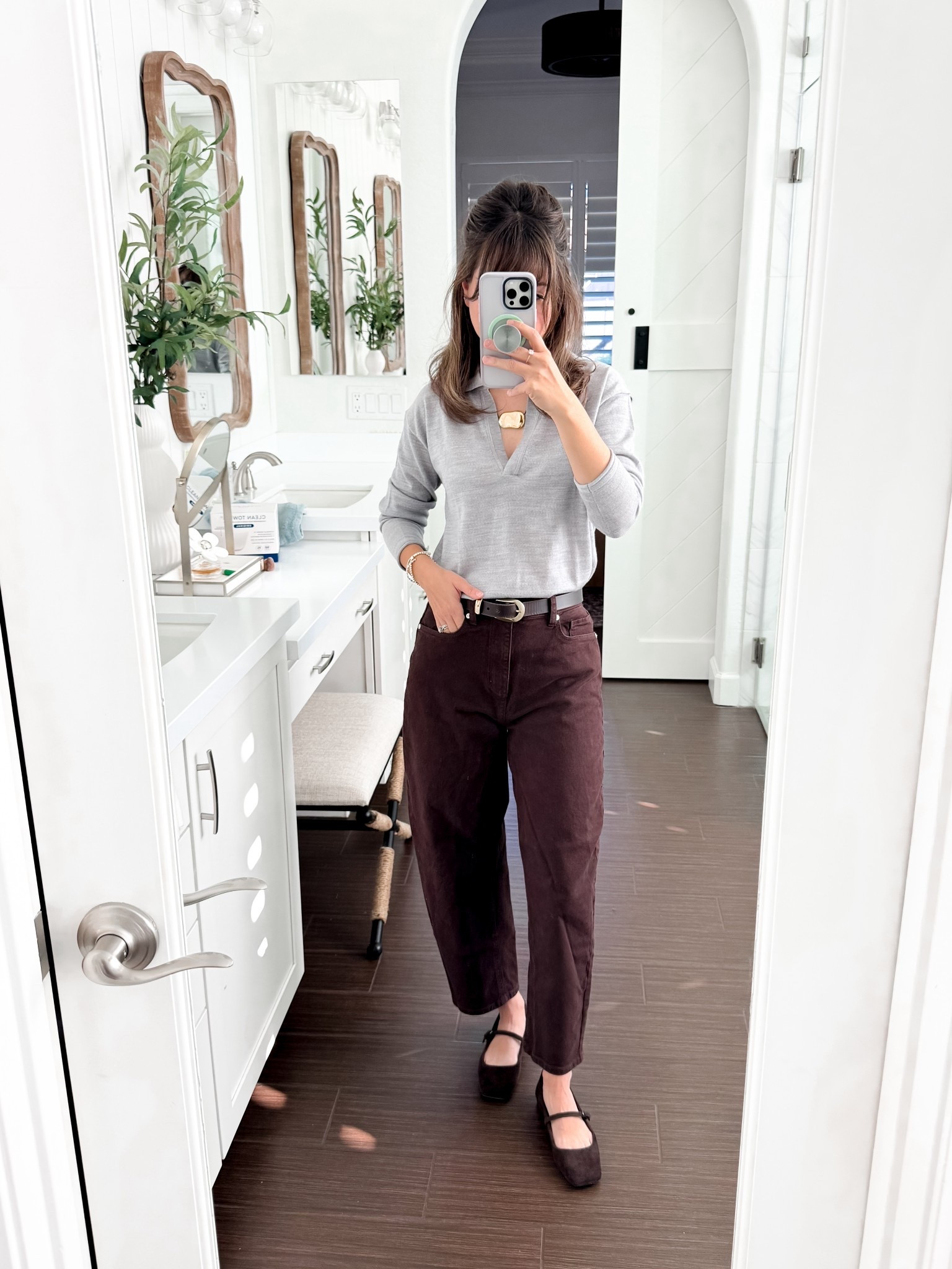 Getting dressed is easier when you have a uniform.
Today it’s a soft grey knit, chocolate straight-legs, and the comfiest little Mary Janes. Simple but still put-together — my kind of mom outfit.

Linking everything I’m wearing plus a few petite-friendly options that fit just right if you’re around 5’2.
25 petite jeans 

#LTKPetite