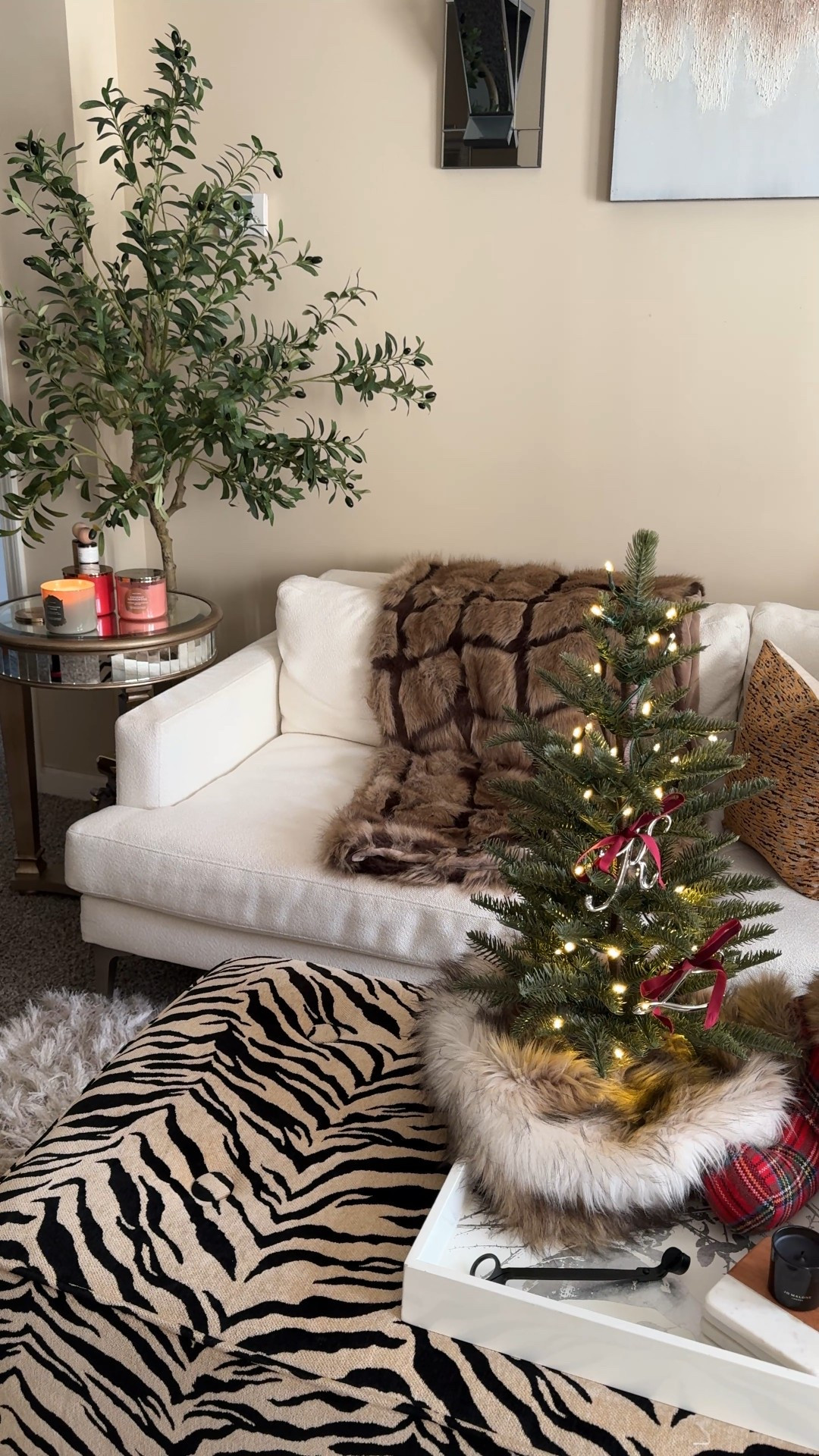 I love holiday season! It’s such a fun time of year!

#LTKHome #LTKHoliday