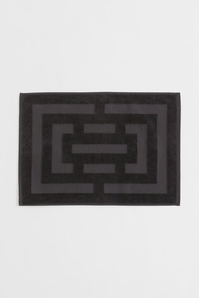 Jacquard-patterned bath mat | H&M (UK, MY, IN, SG, PH, TW, HK)