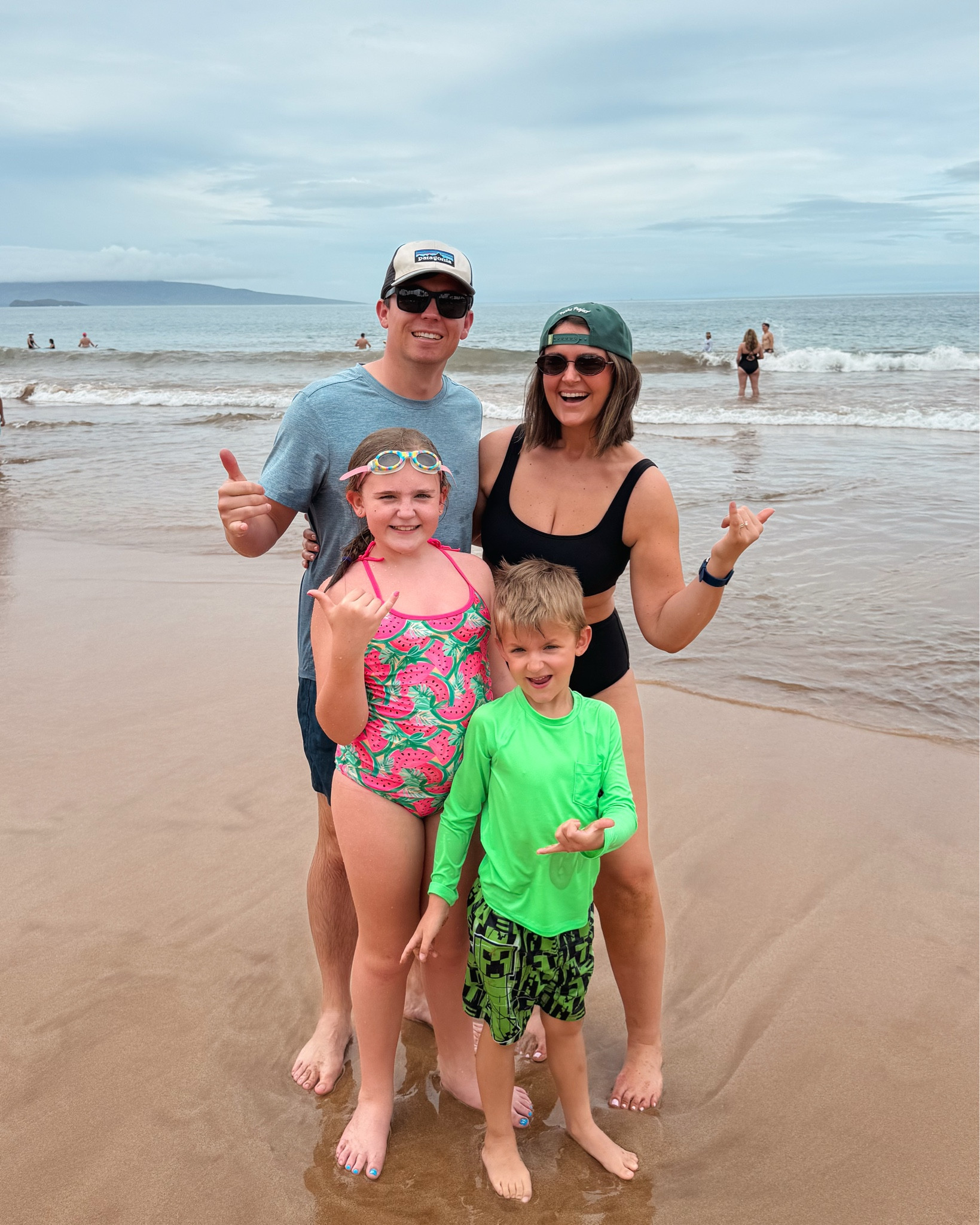 Hawaii dump 🌺
Swim suit, top - large, bottom xl
Coverup, large
Striped set, xl (need a large)

Size 12, midsize, vacation outfit, beach vacation, kids swim, Hawaii trip

#LTKMidsize #LTKSwim #LTKKids